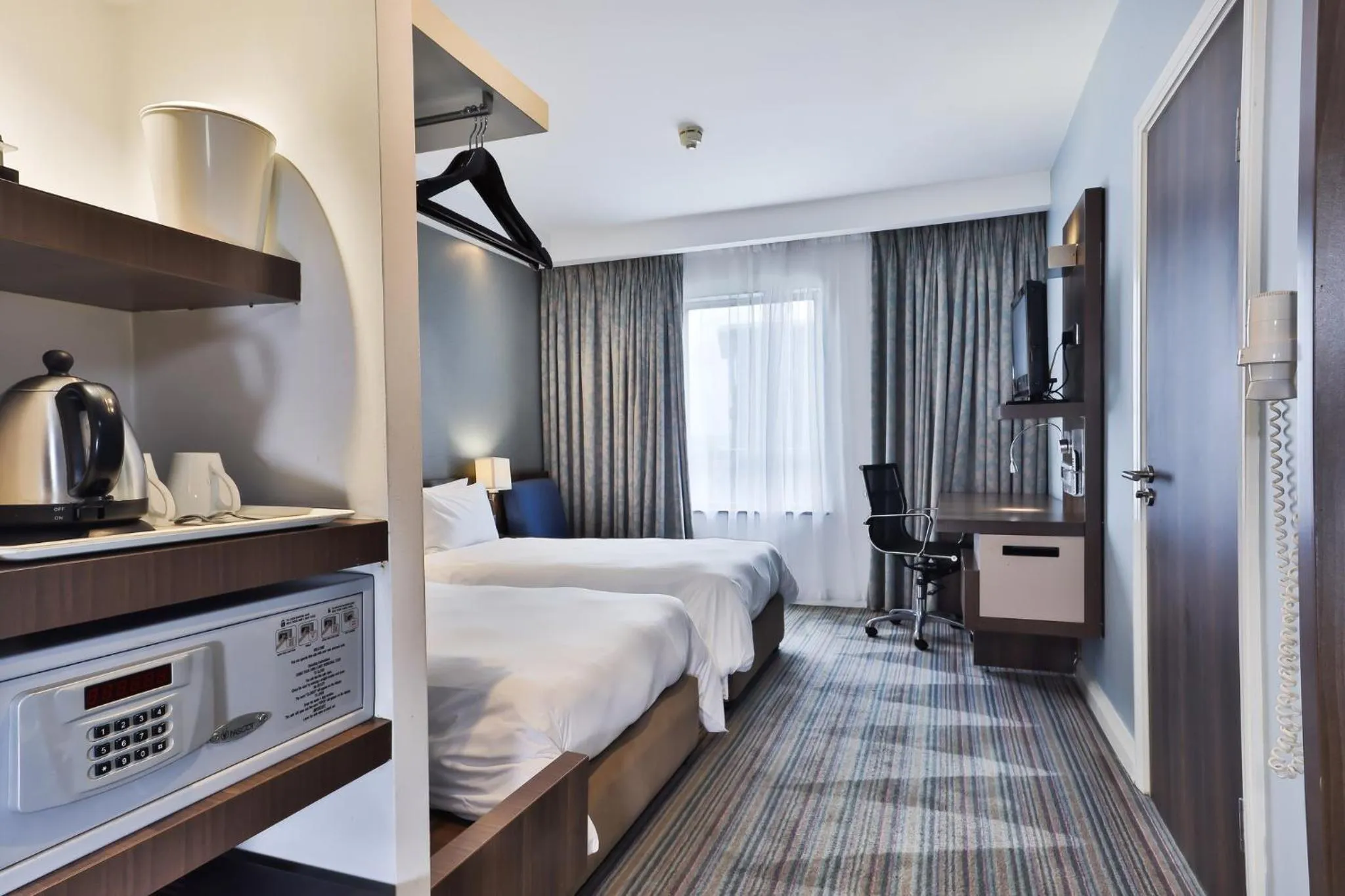 Photo of the whole room, Bed in Holiday Inn Express Durban - Umhlanga by IHG