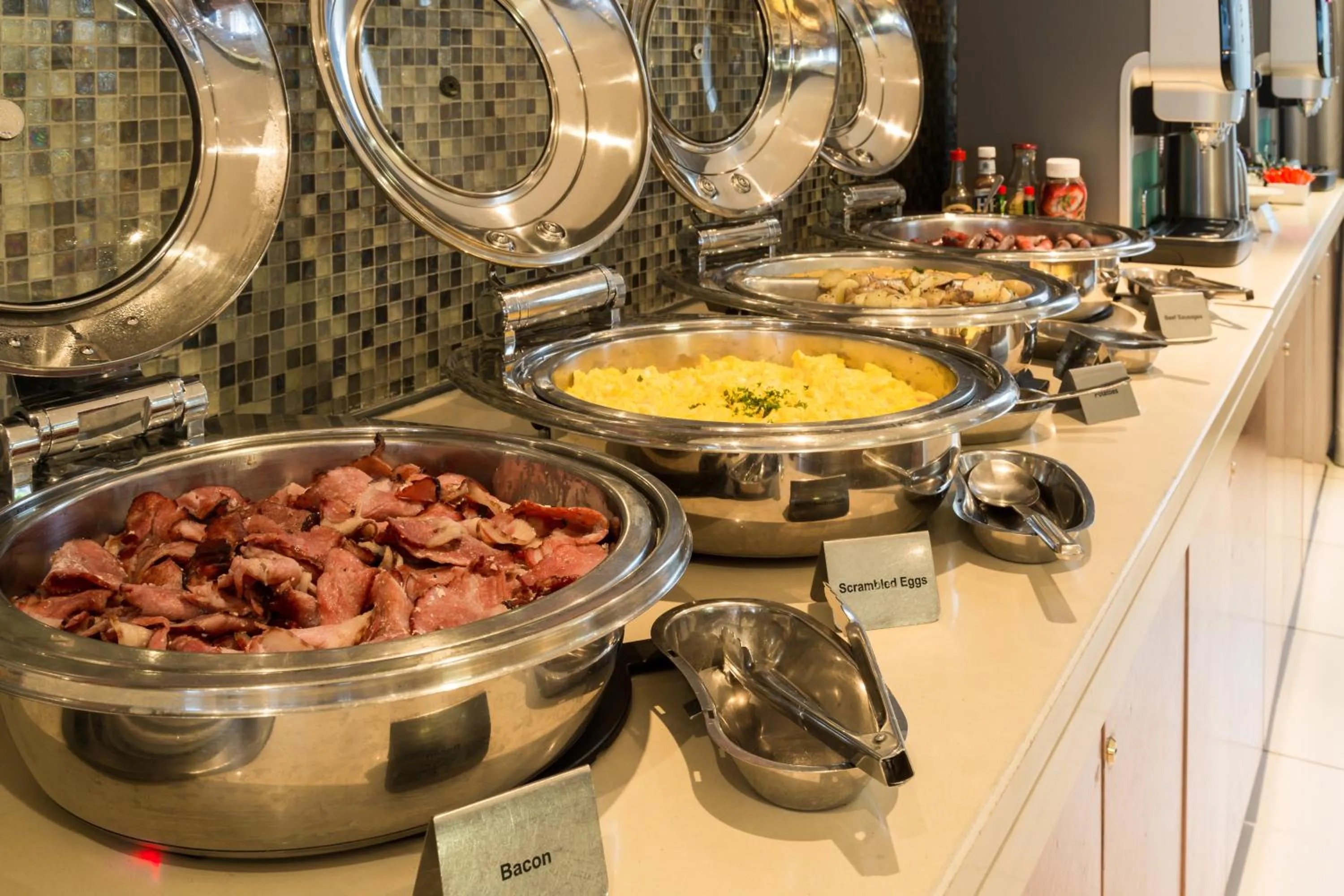 Breakfast in Holiday Inn Express Durban - Umhlanga by IHG