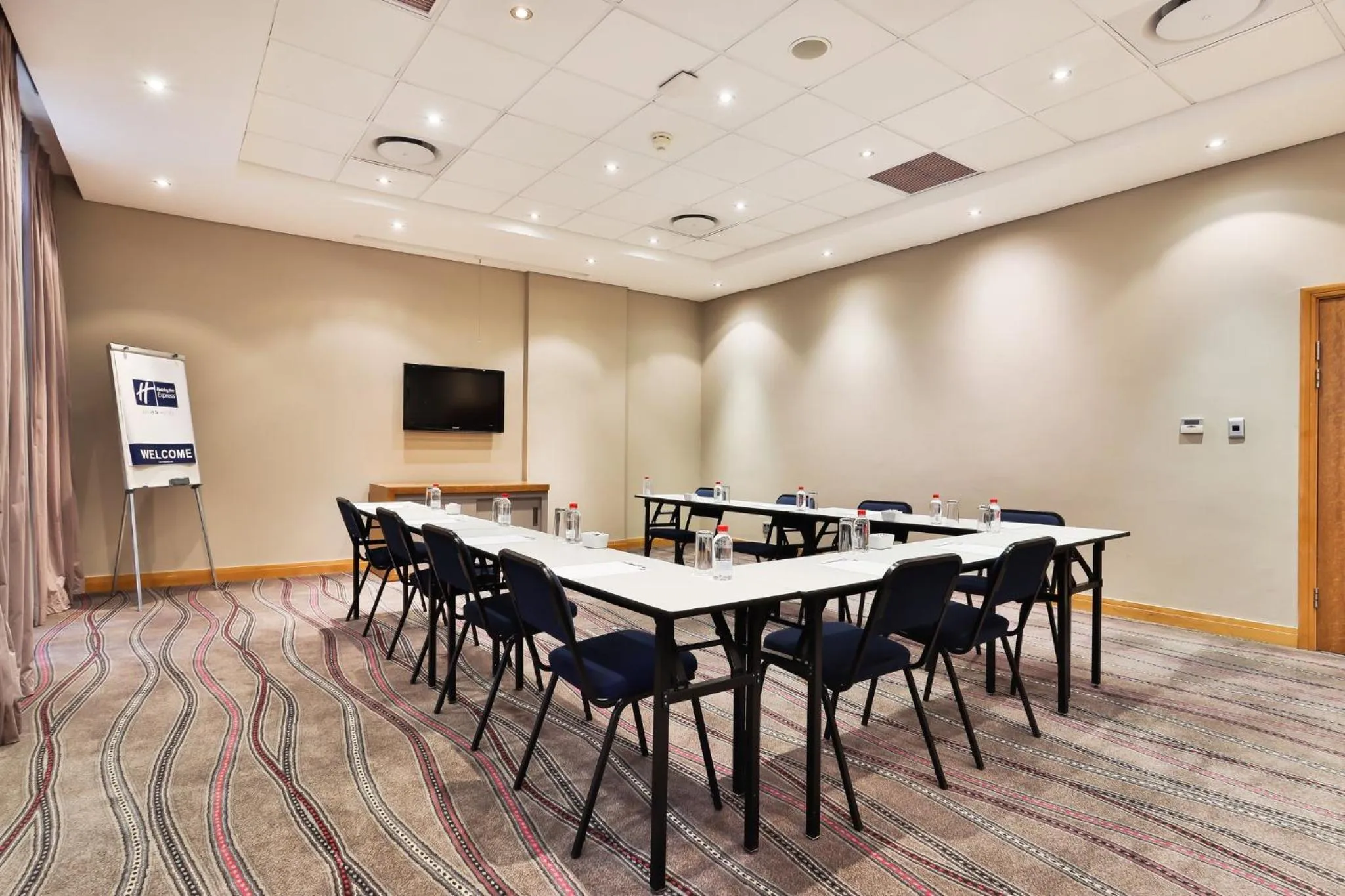 Meeting/conference room in Holiday Inn Express Durban - Umhlanga by IHG