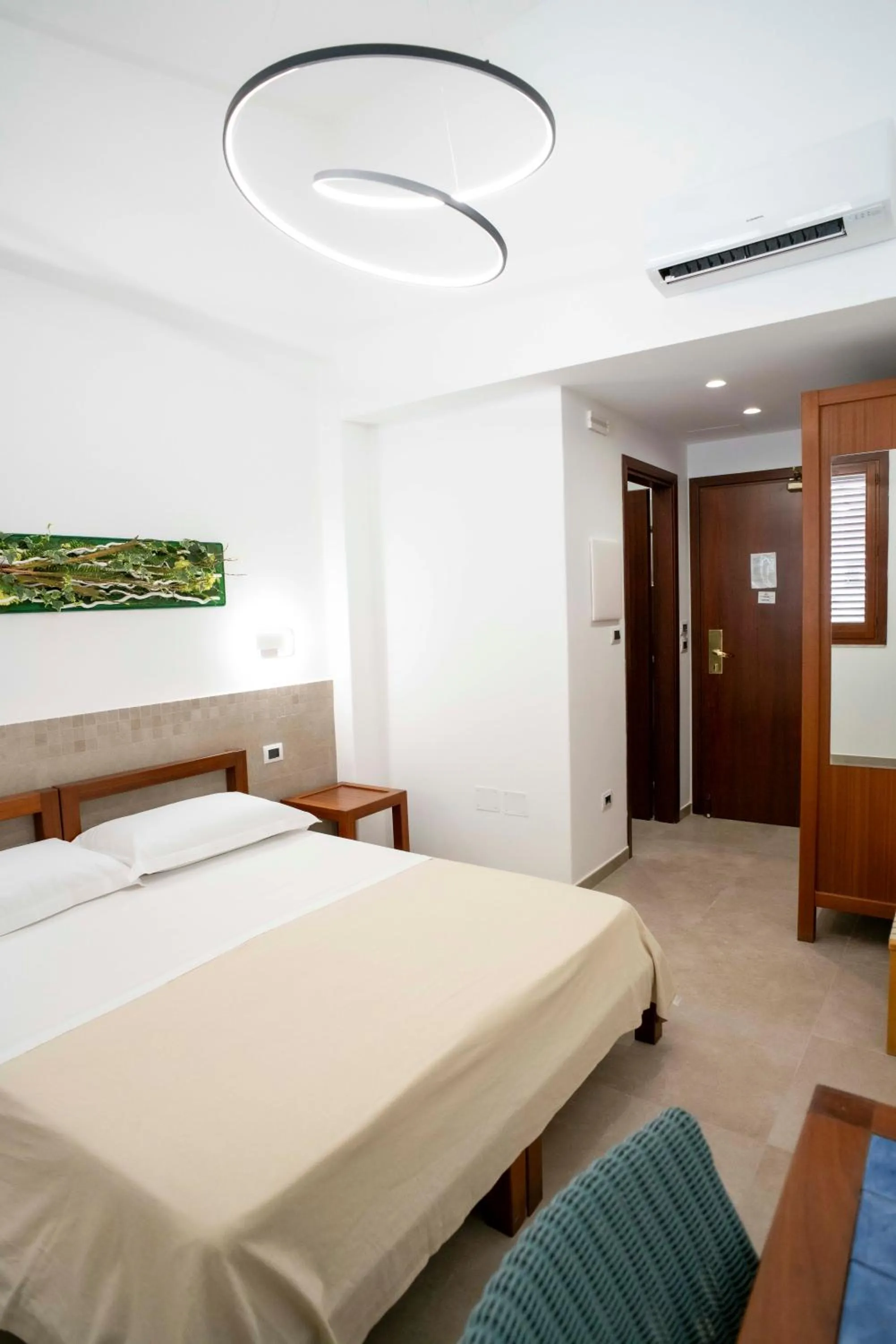 View (from property/room), Bed in Petit Hotel