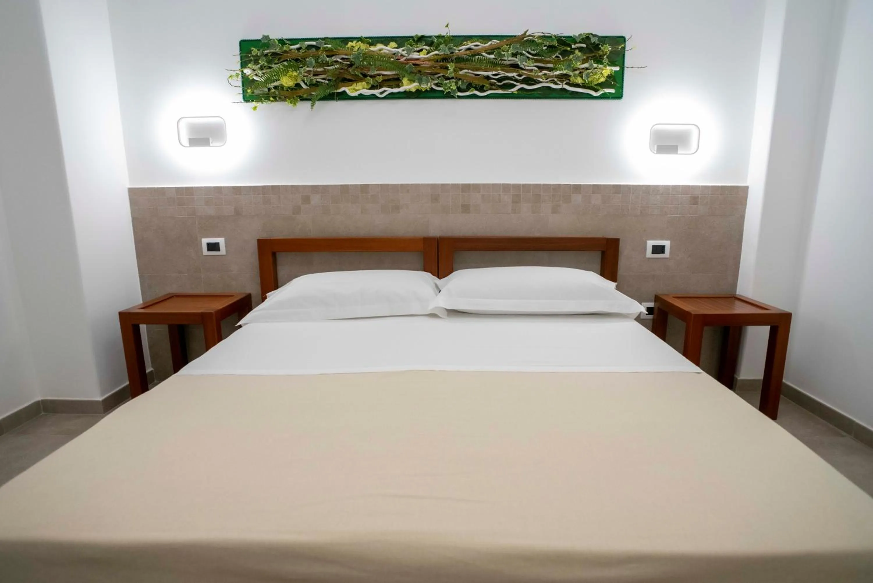 View (from property/room), Bed in Petit Hotel