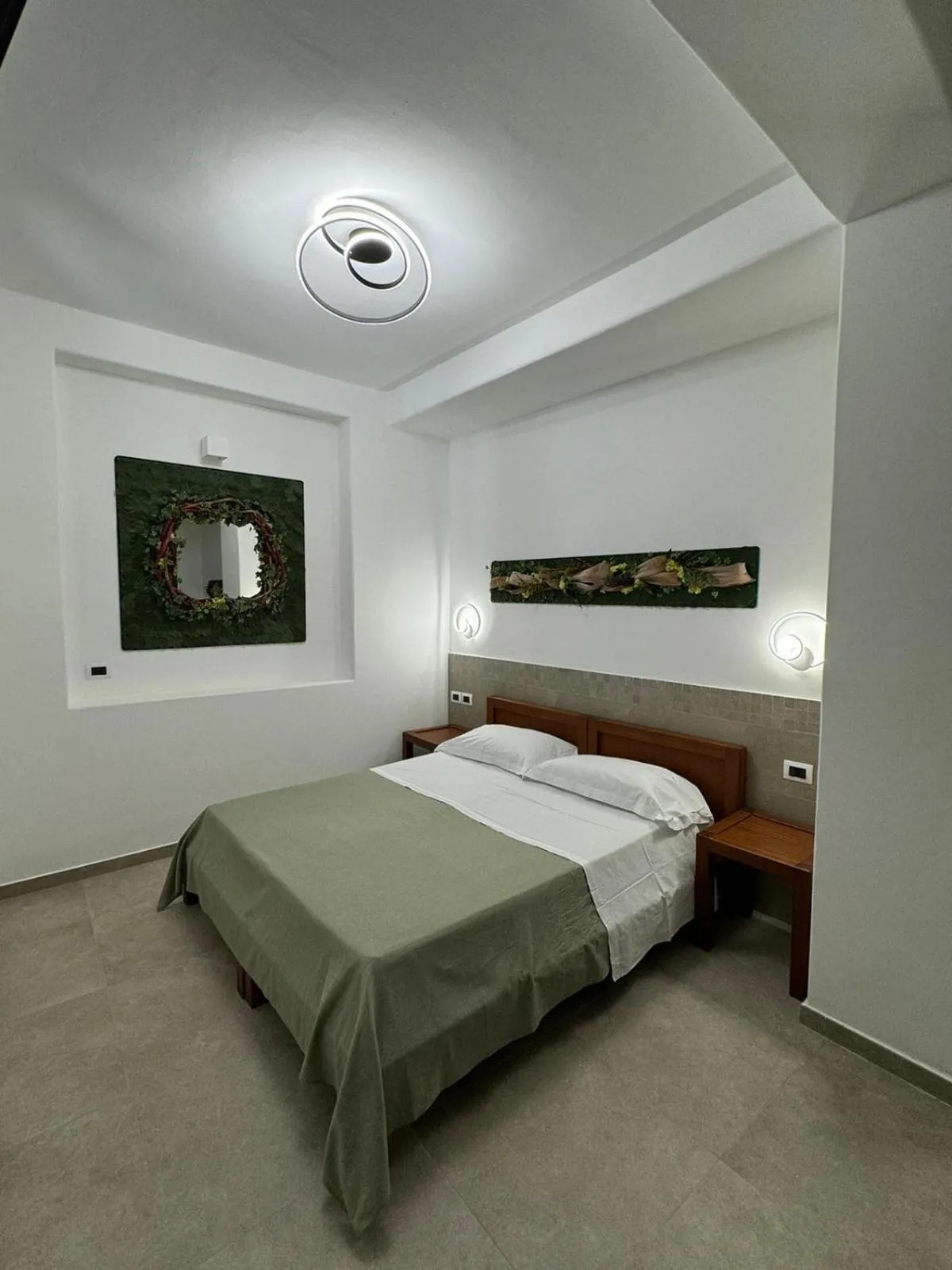 View (from property/room), Bed in Petit Hotel