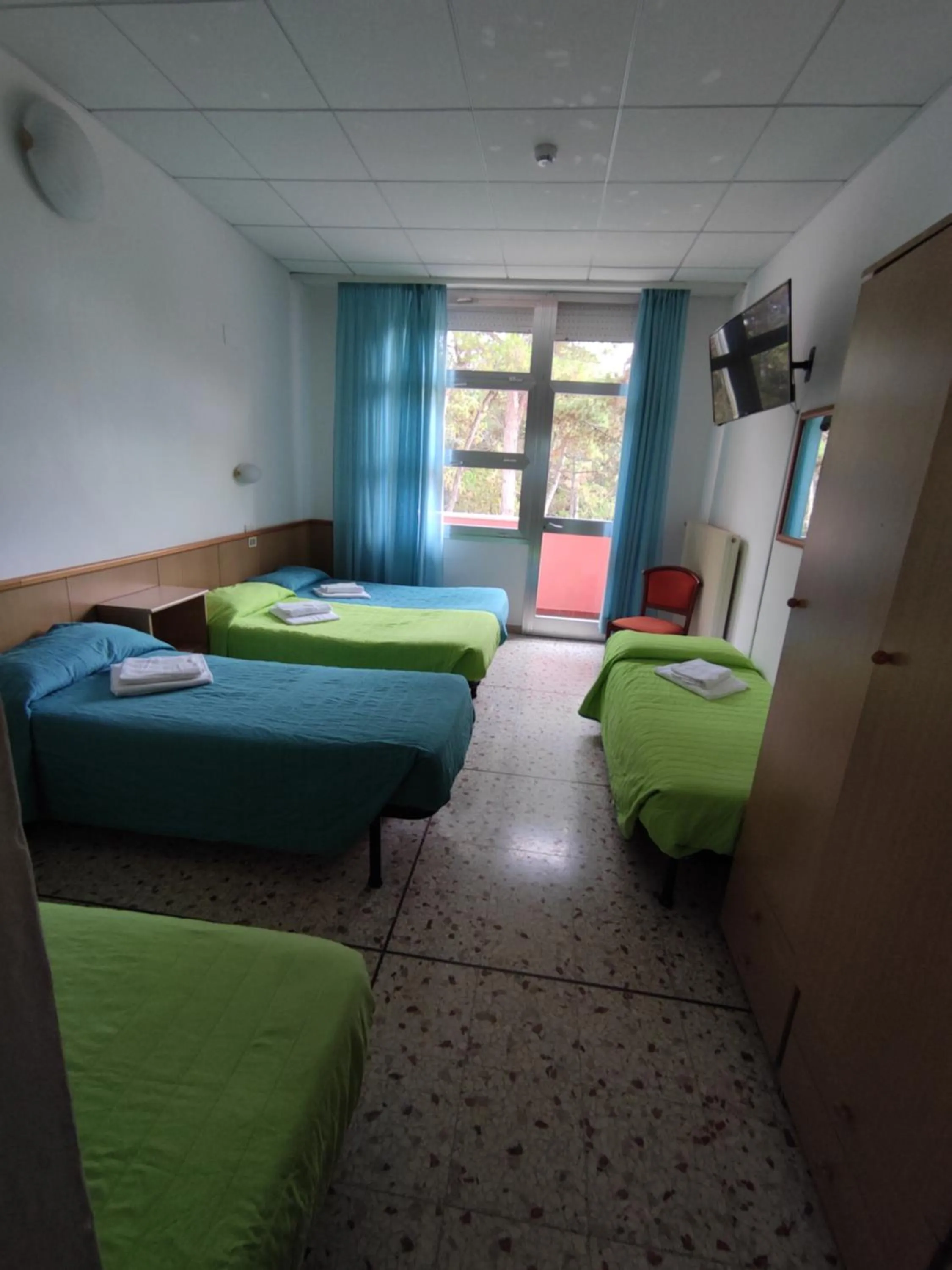 Bedroom, Bed in Bella Italia Sport Village