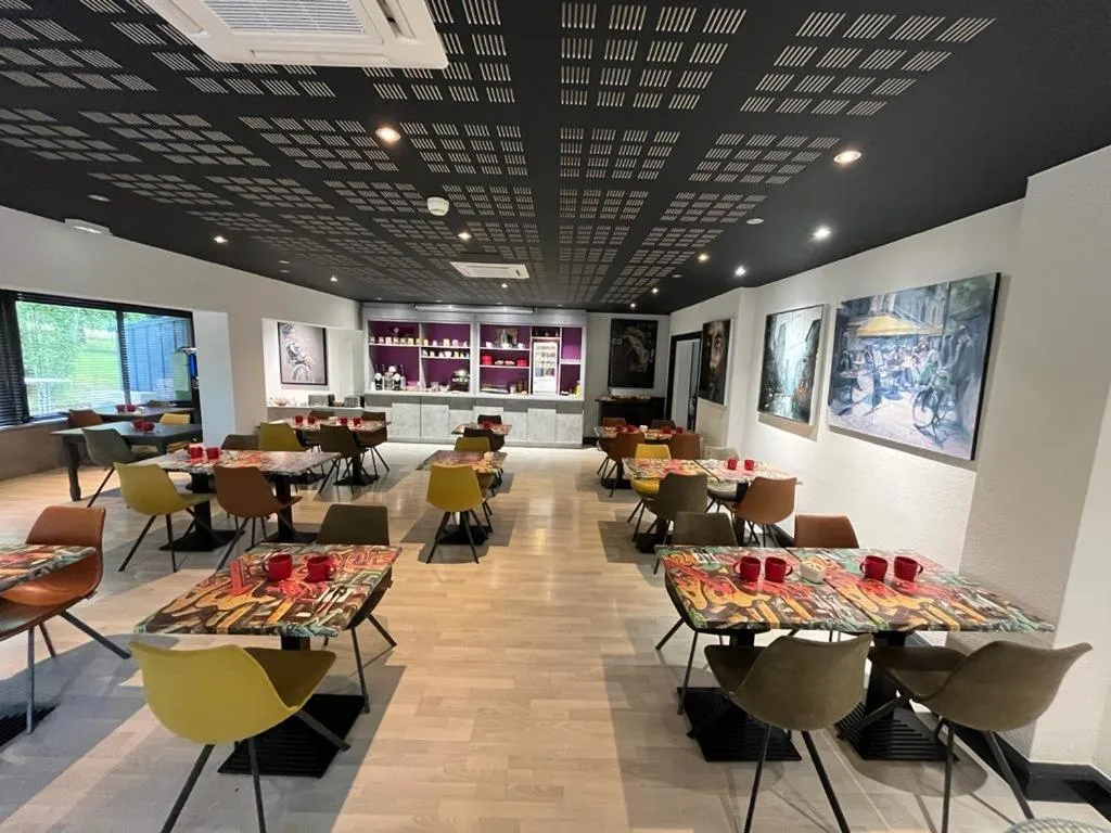 Hôtel Logis Restaurant La Fontaine