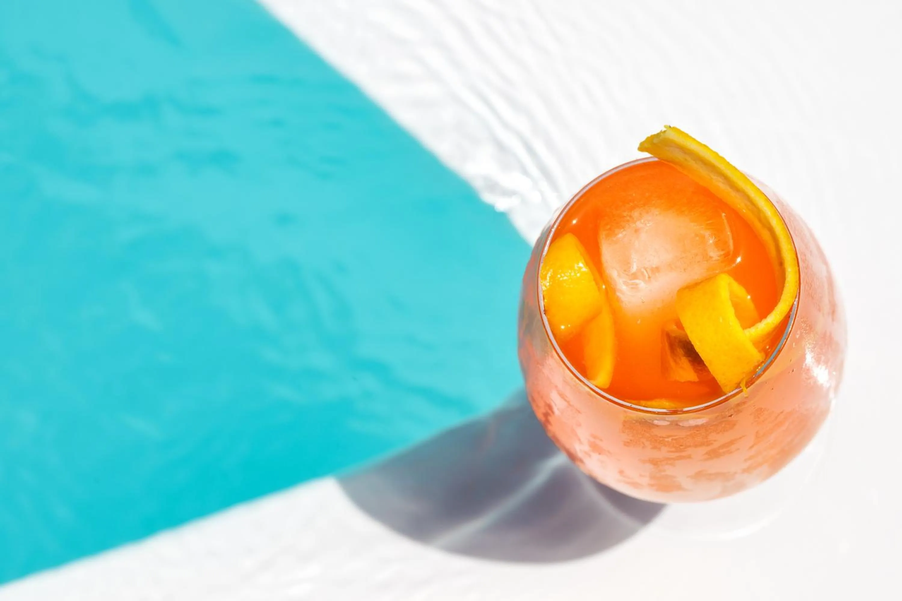 Restaurant/places to eat in Nissia Beach Apartments & Suites