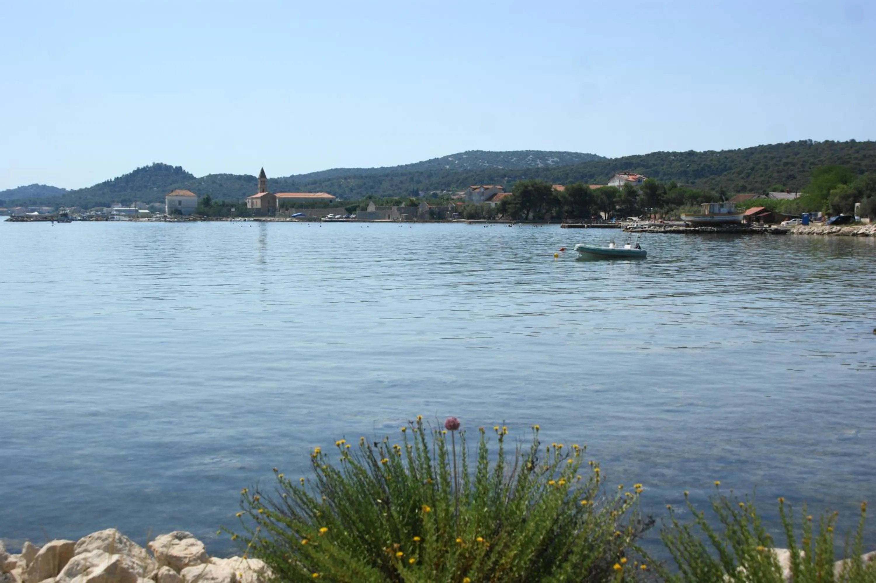 Nearby landmark in Petra's garden