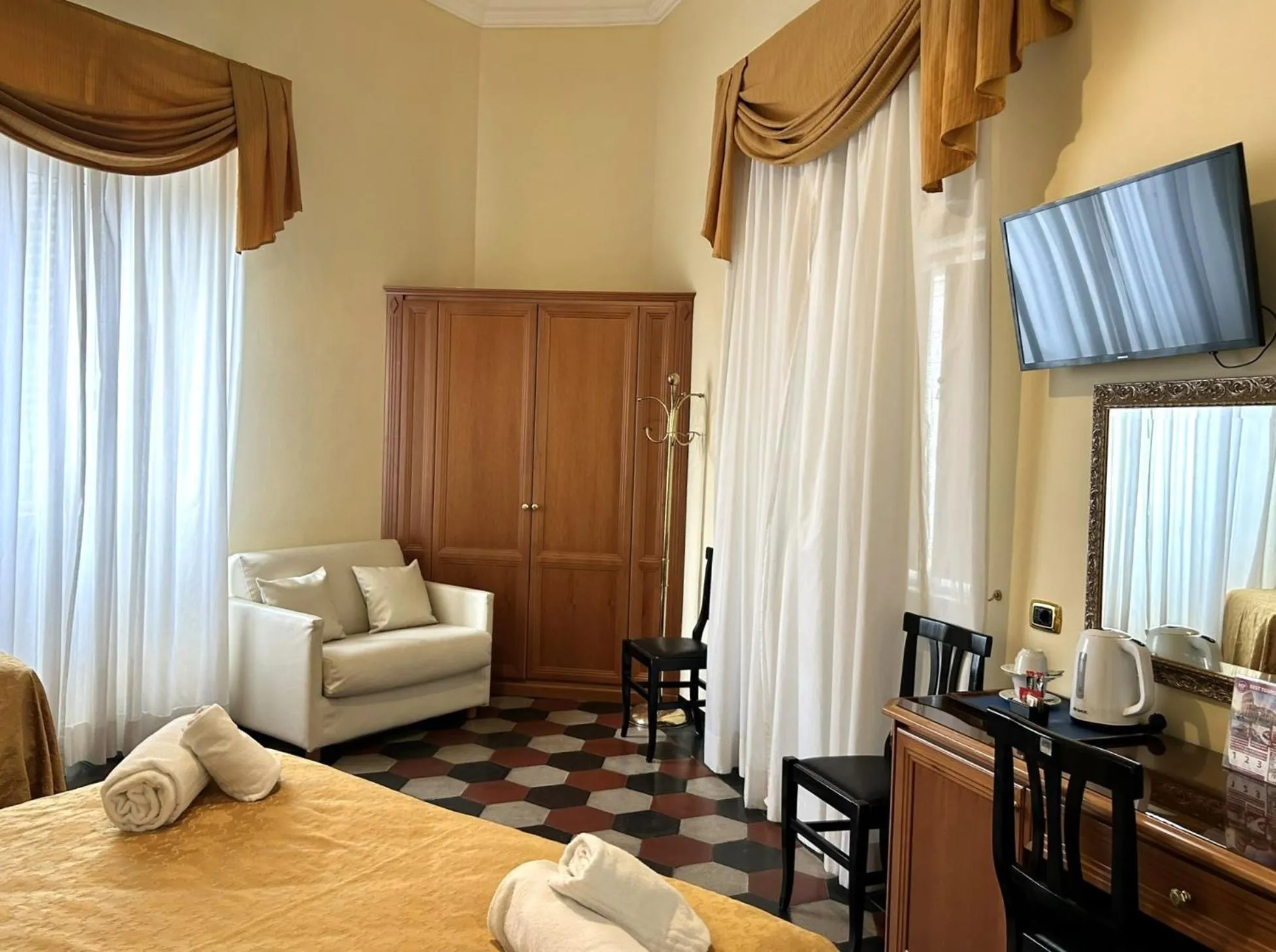 Bedroom, Bed in Hotel Labelle