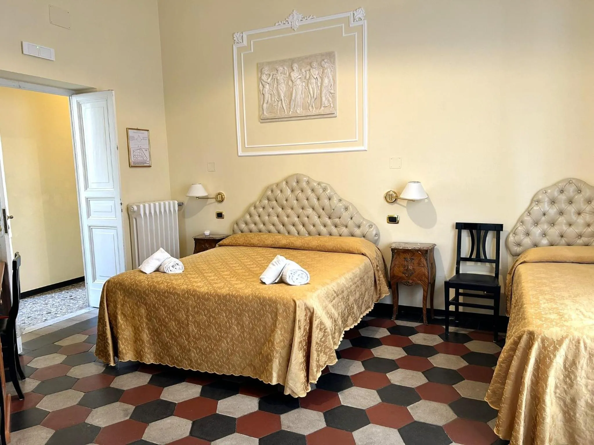 Bedroom, Bed in Hotel Labelle