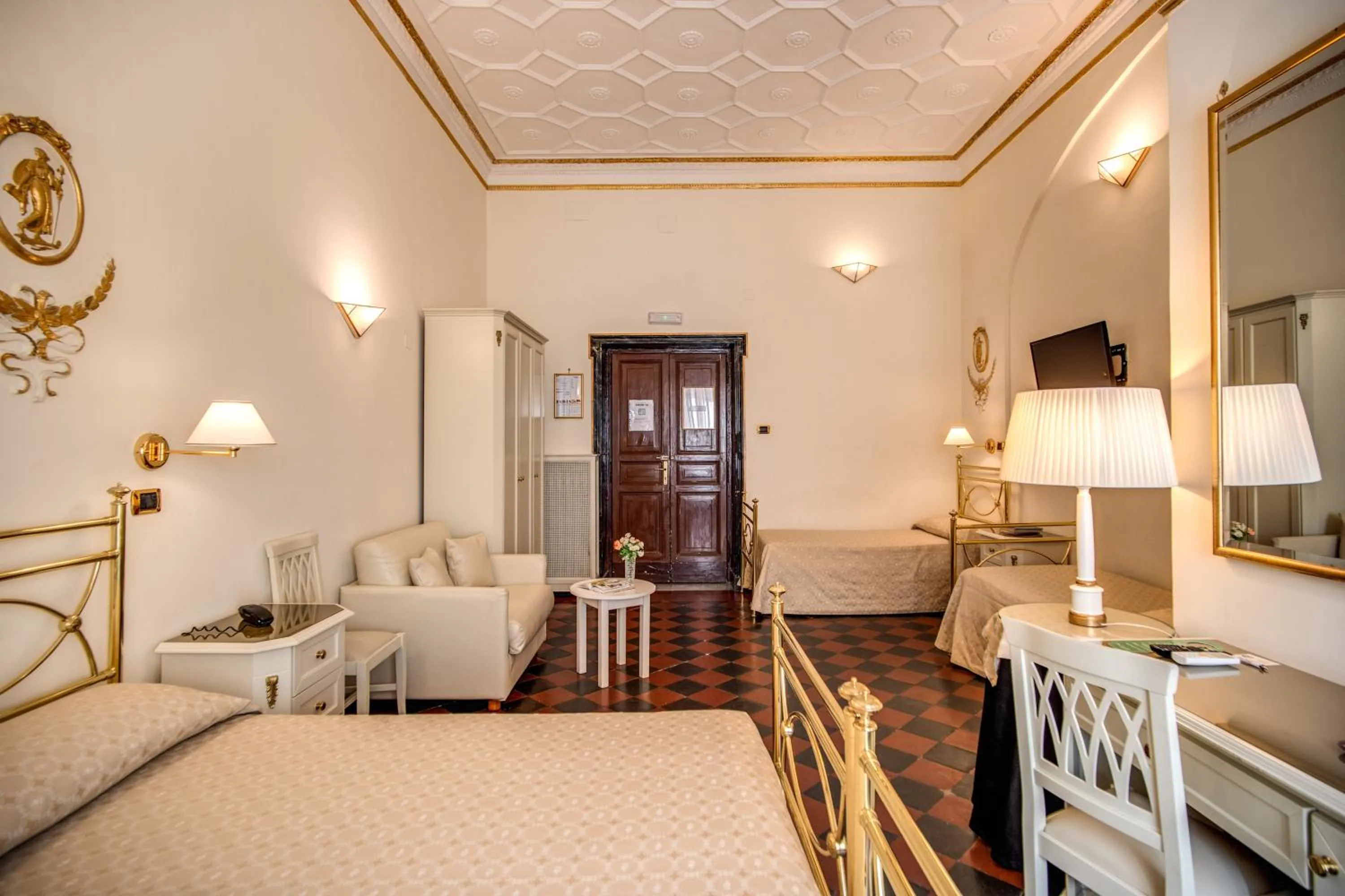 Bedroom, Bed in Hotel Labelle