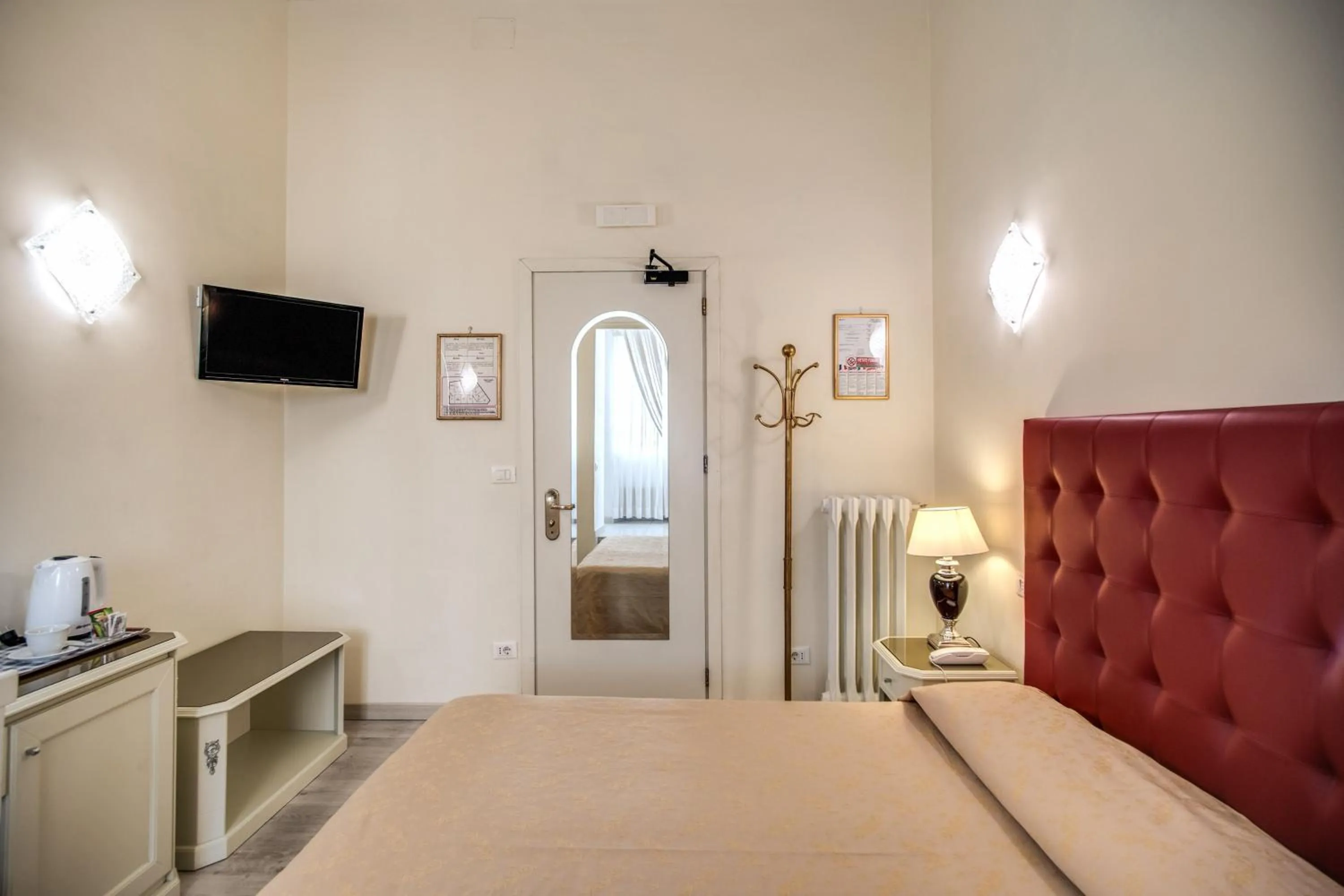 Bed in Hotel Labelle