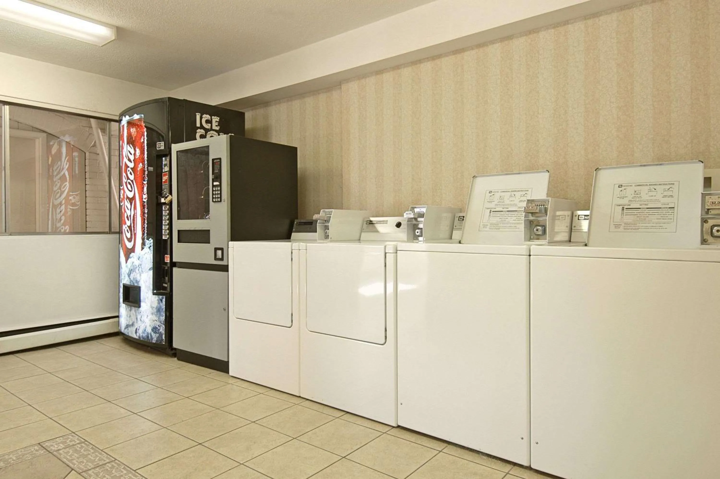 On site, Kitchen/Kitchenette in Ramada Limited Calgary