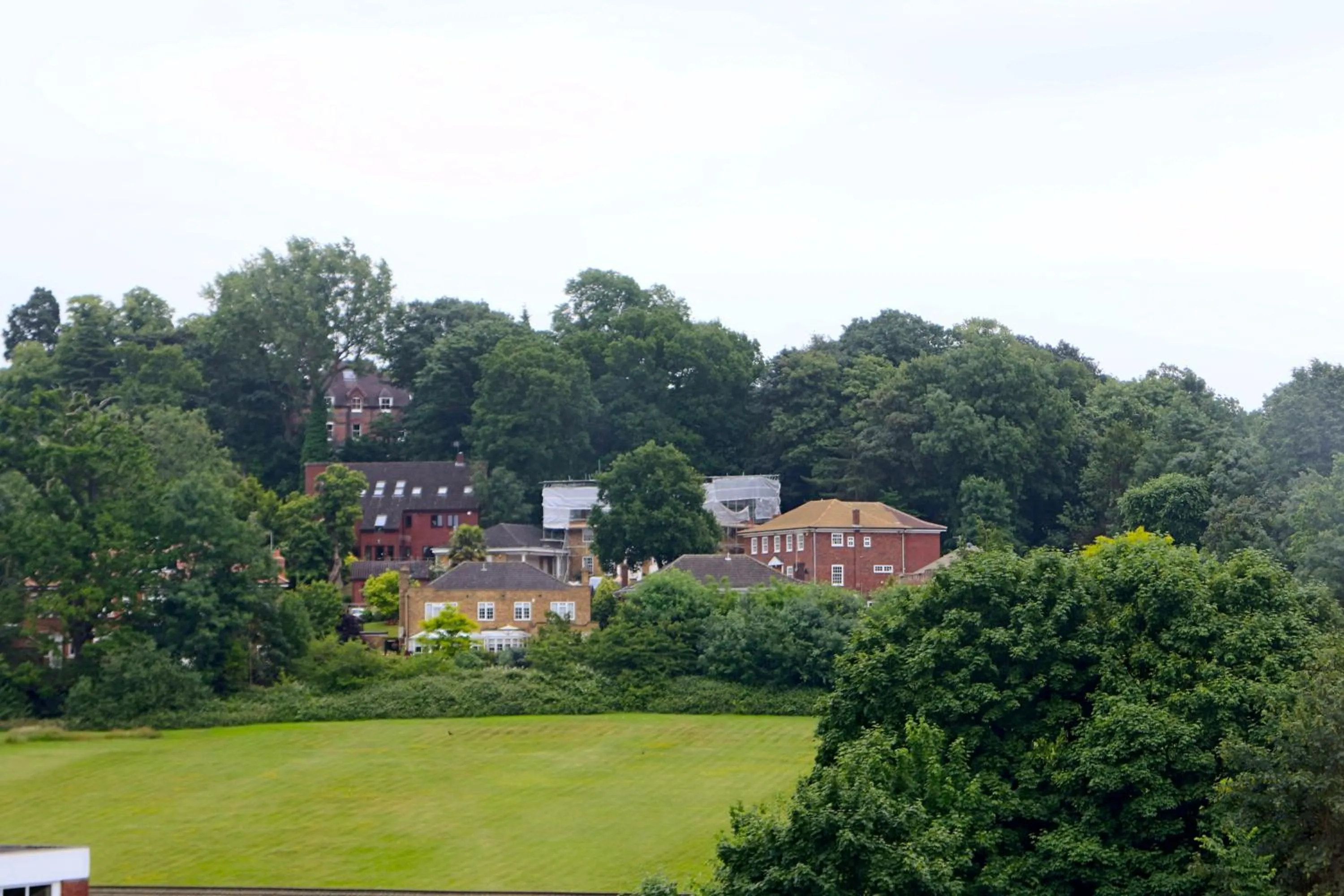 Garden view in Eurotraveller Hotel - Premier - Harrow