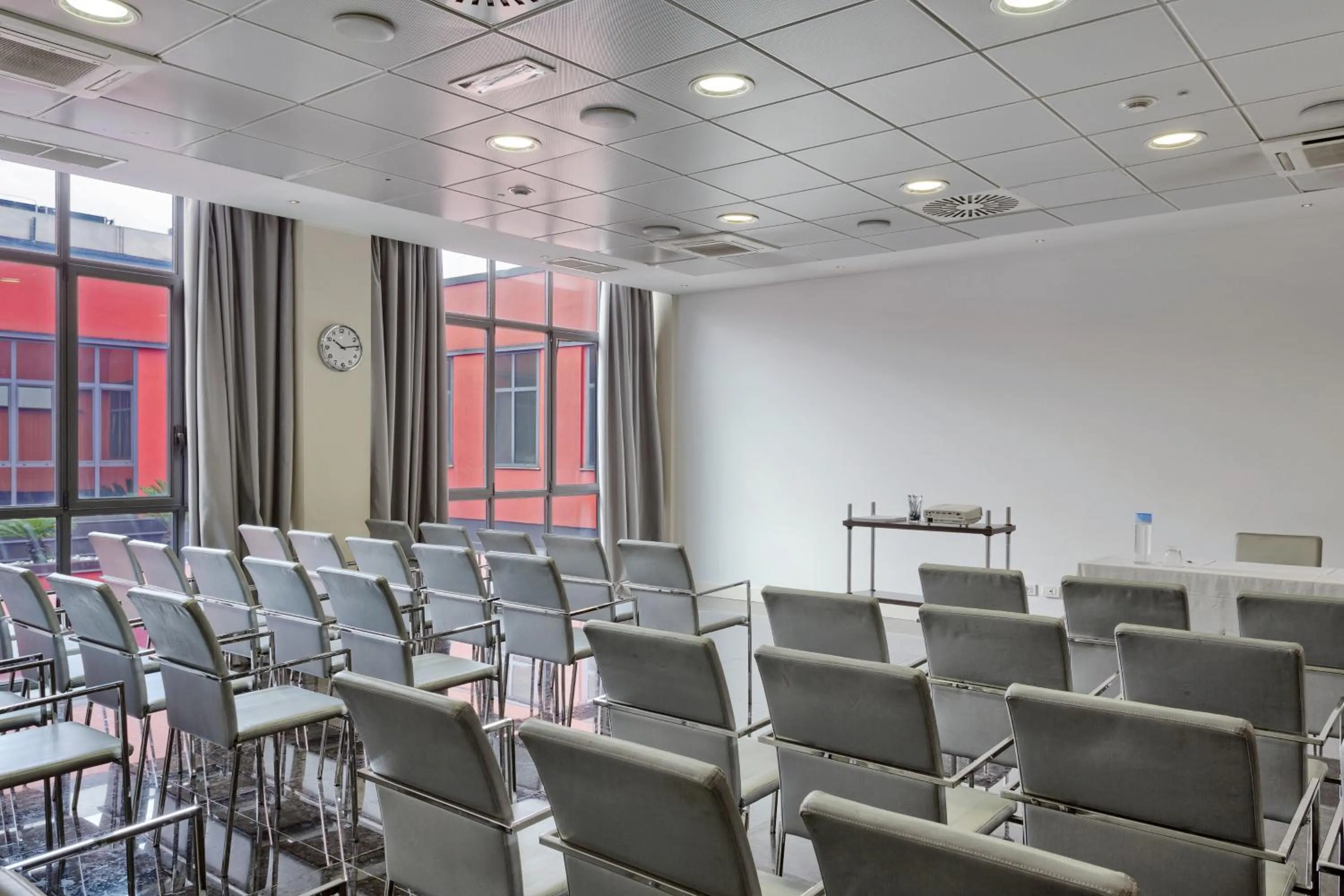 Business facilities in Italiana Hotels Milan Rho Fair