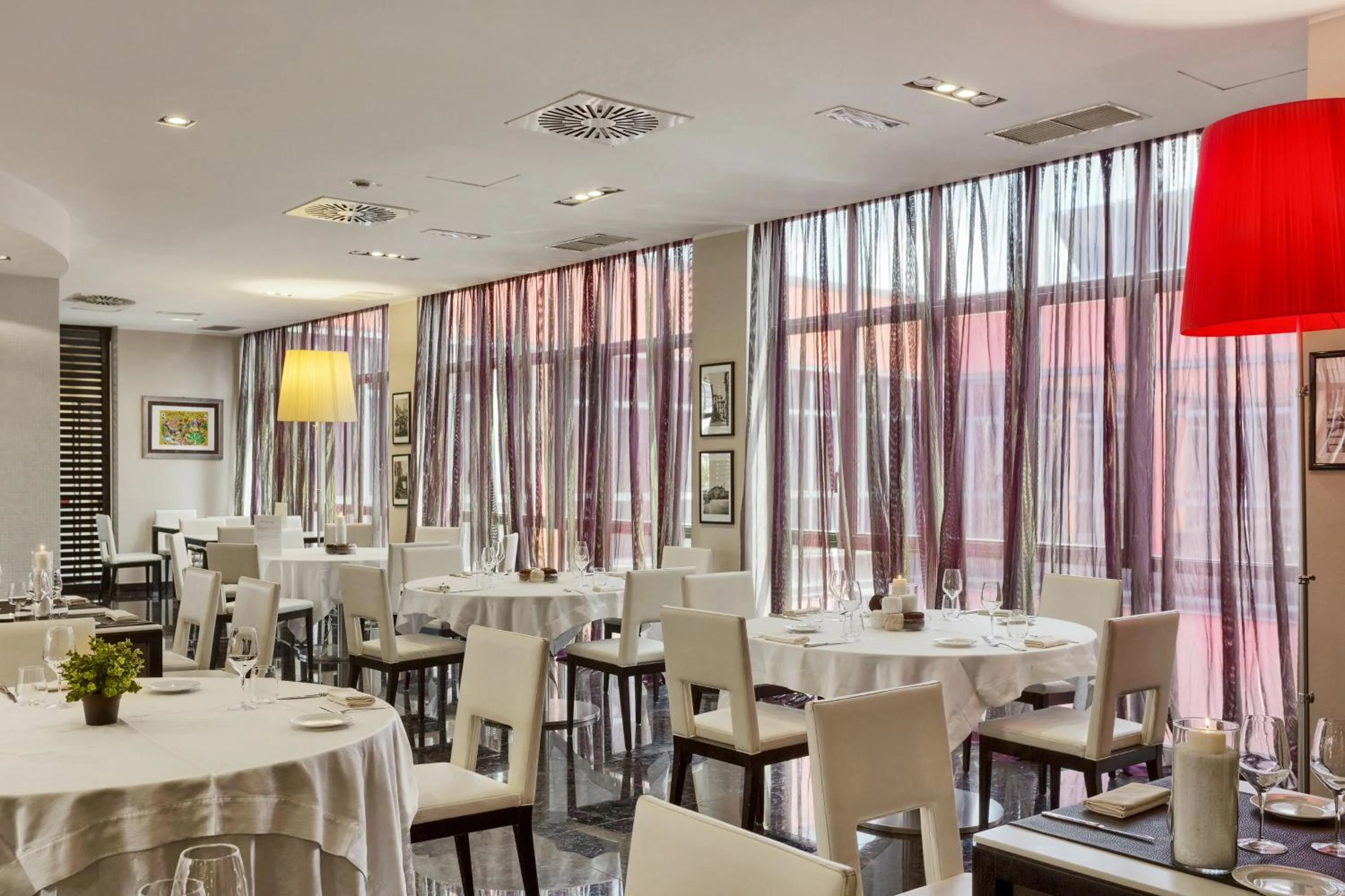 Restaurant/places to eat in Italiana Hotels Milan Rho Fair