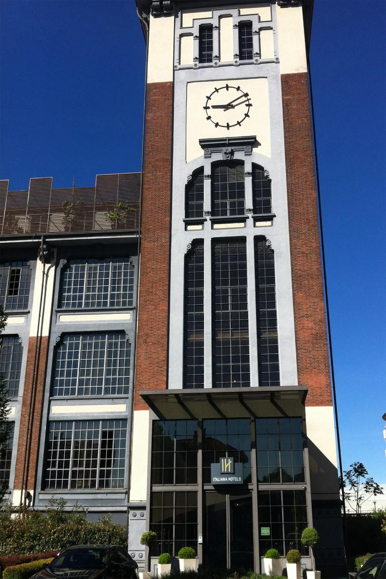 Property building in Italiana Hotels Milan Rho Fair