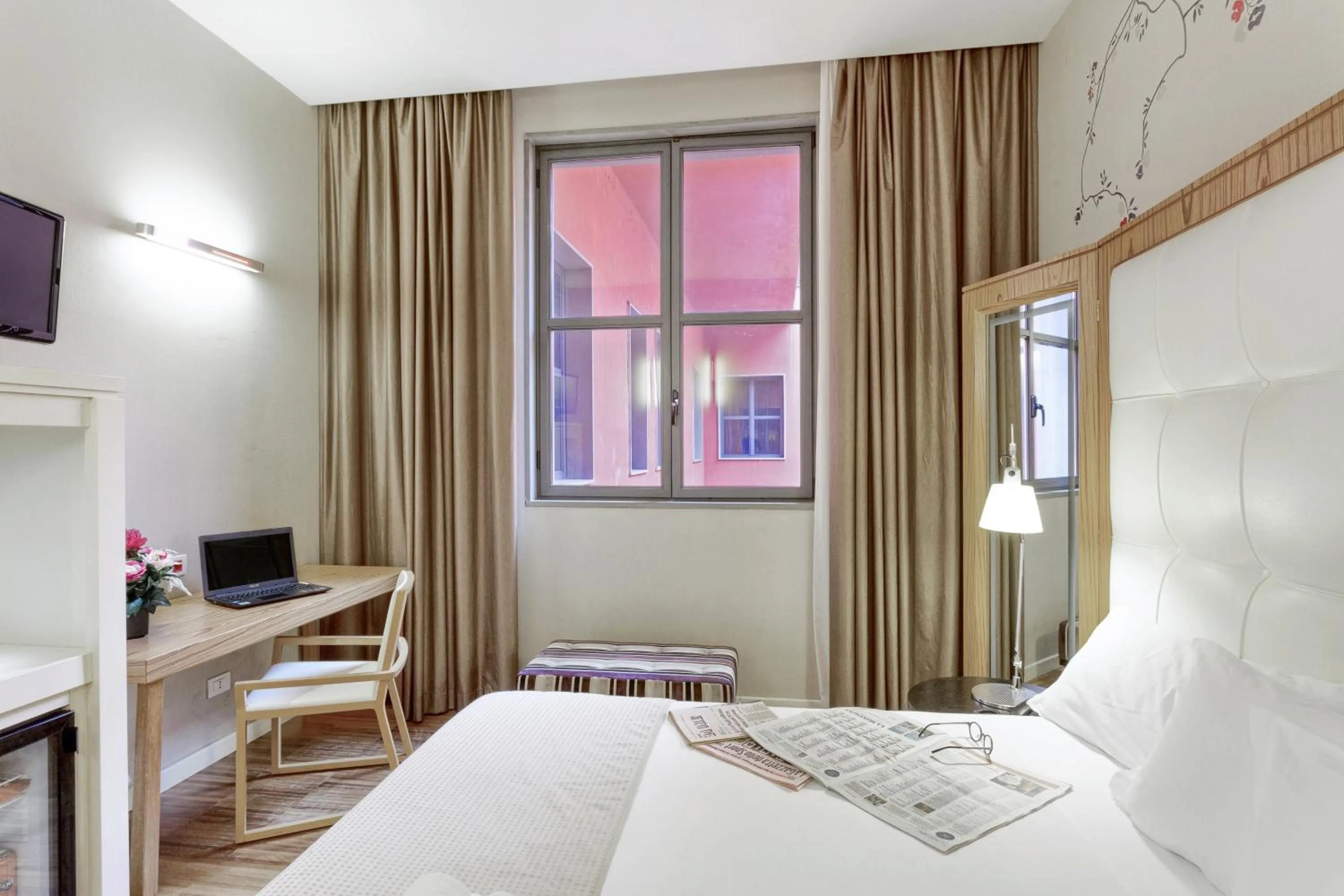 Bedroom, Bed in Italiana Hotels Milan Rho Fair