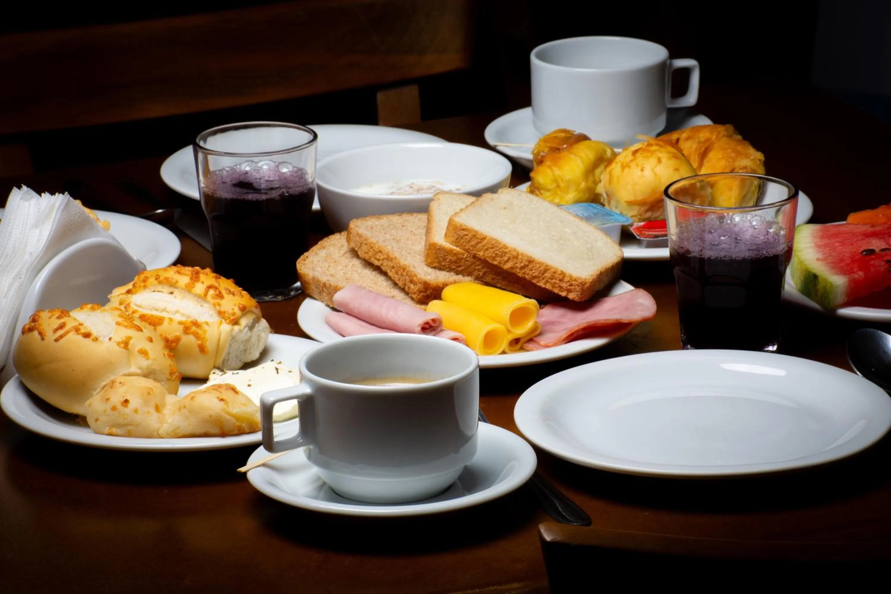 Food and drinks in Pousada Gammel Dansk by Latitud Hoteles