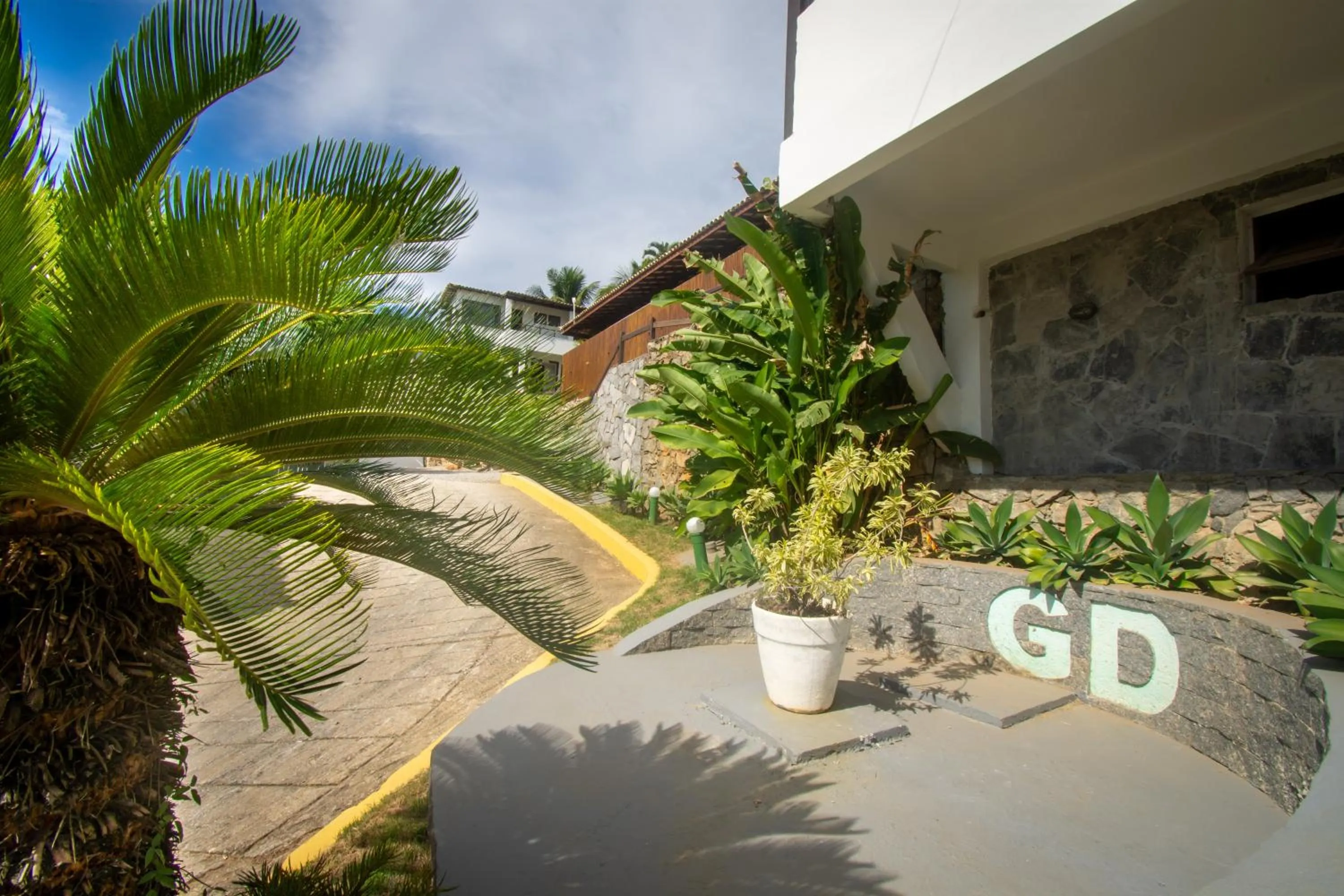 Facade/entrance in Pousada Gammel Dansk by Latitud Hoteles