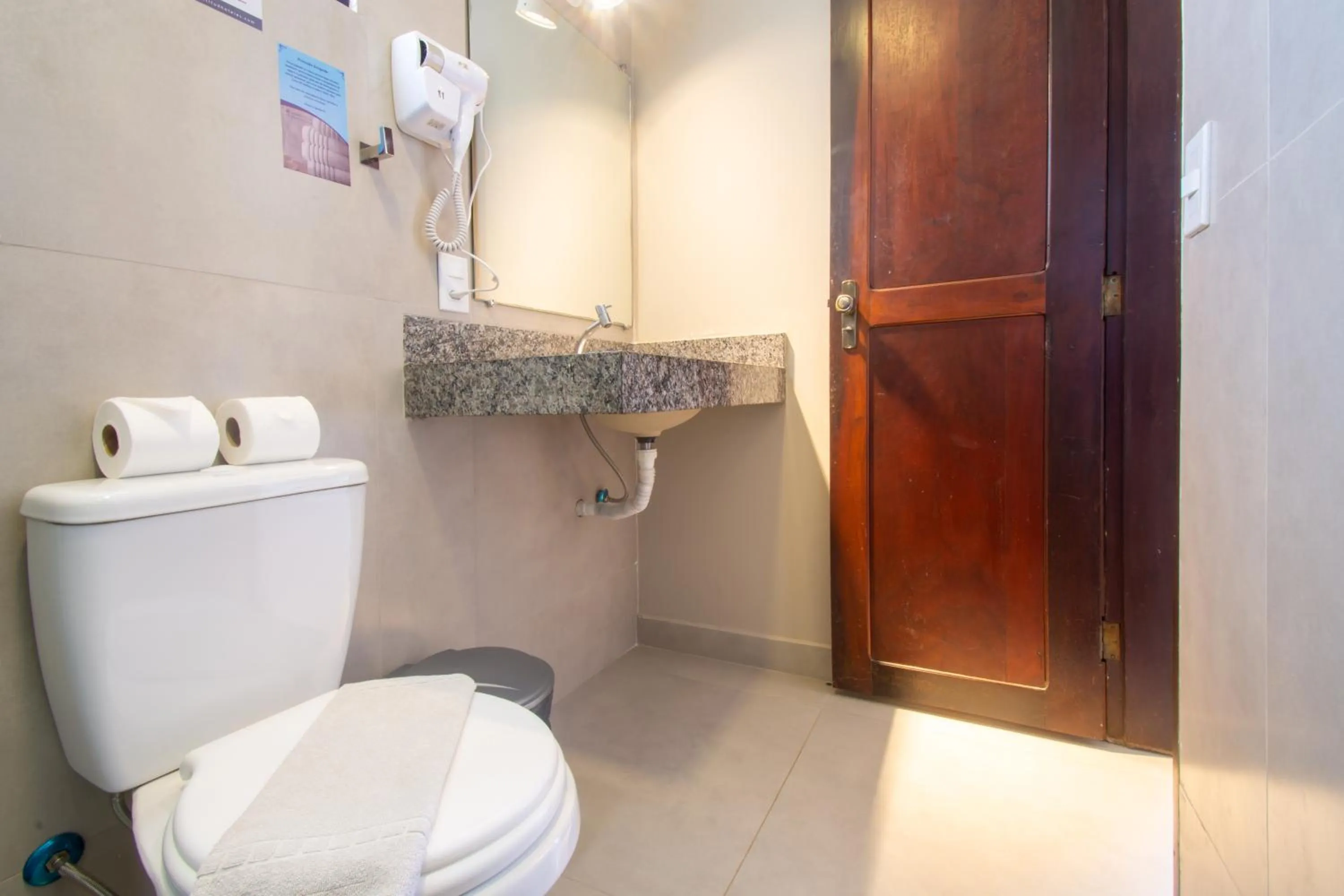 Bathroom in Pousada Gammel Dansk by Latitud Hoteles