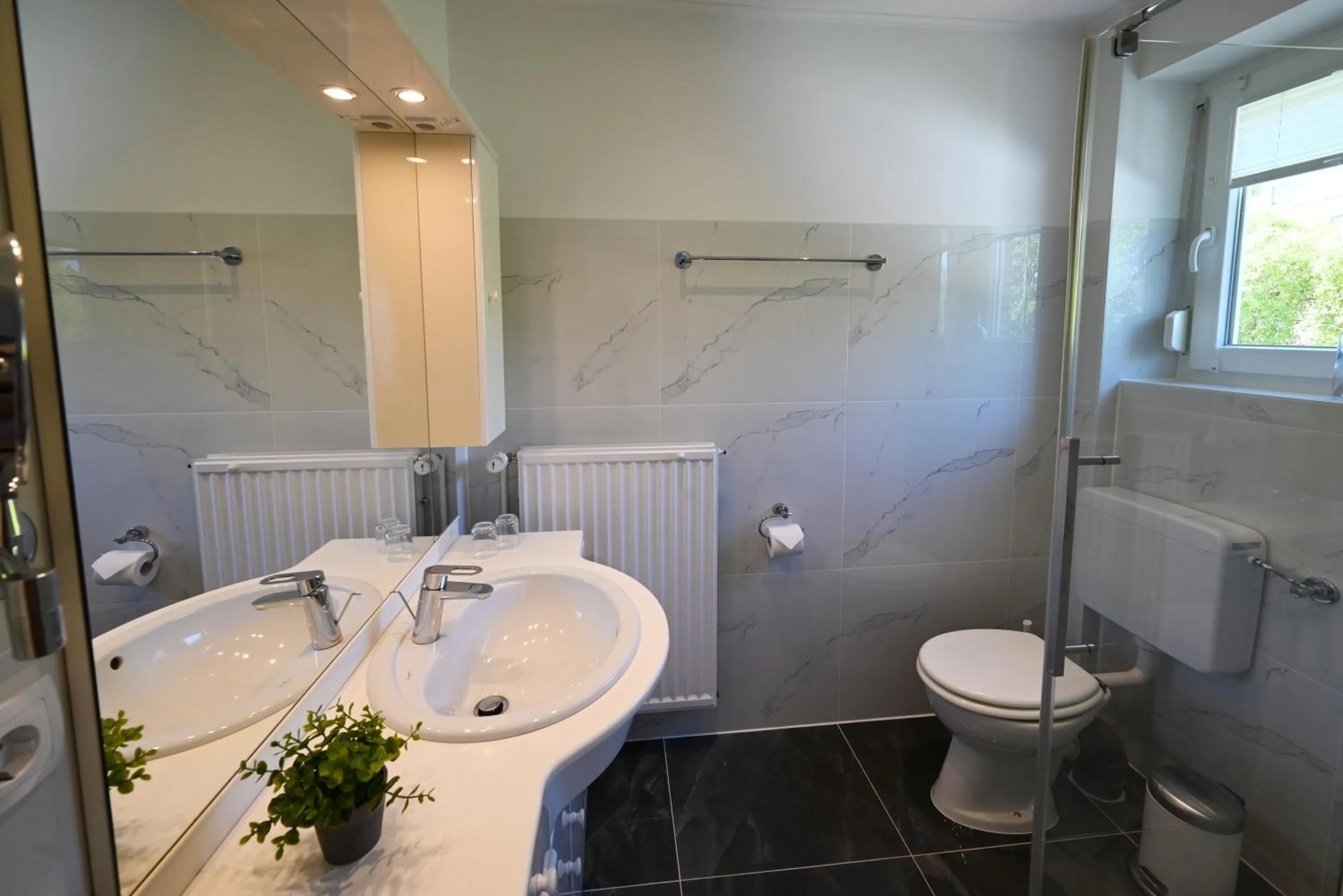 Bathroom in Strandhotel Salty