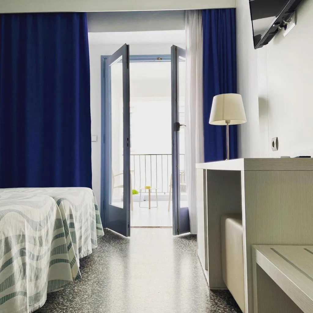 Bed in Hostal Pitiusa