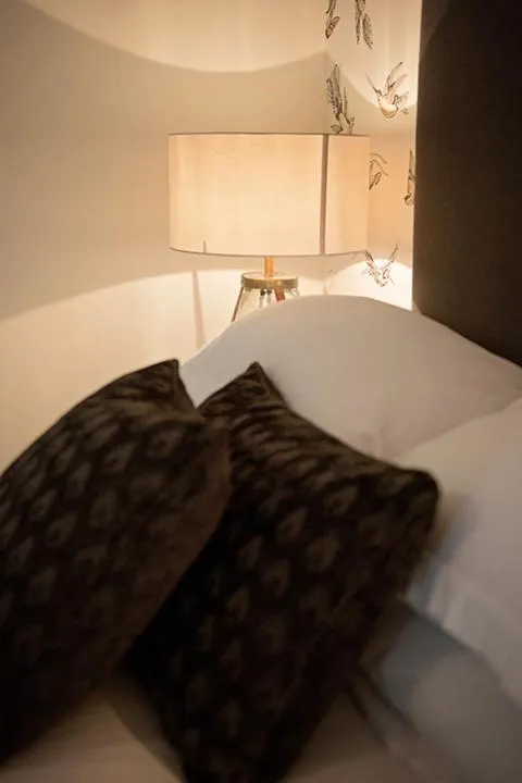 Bed in The George Great Oxendon