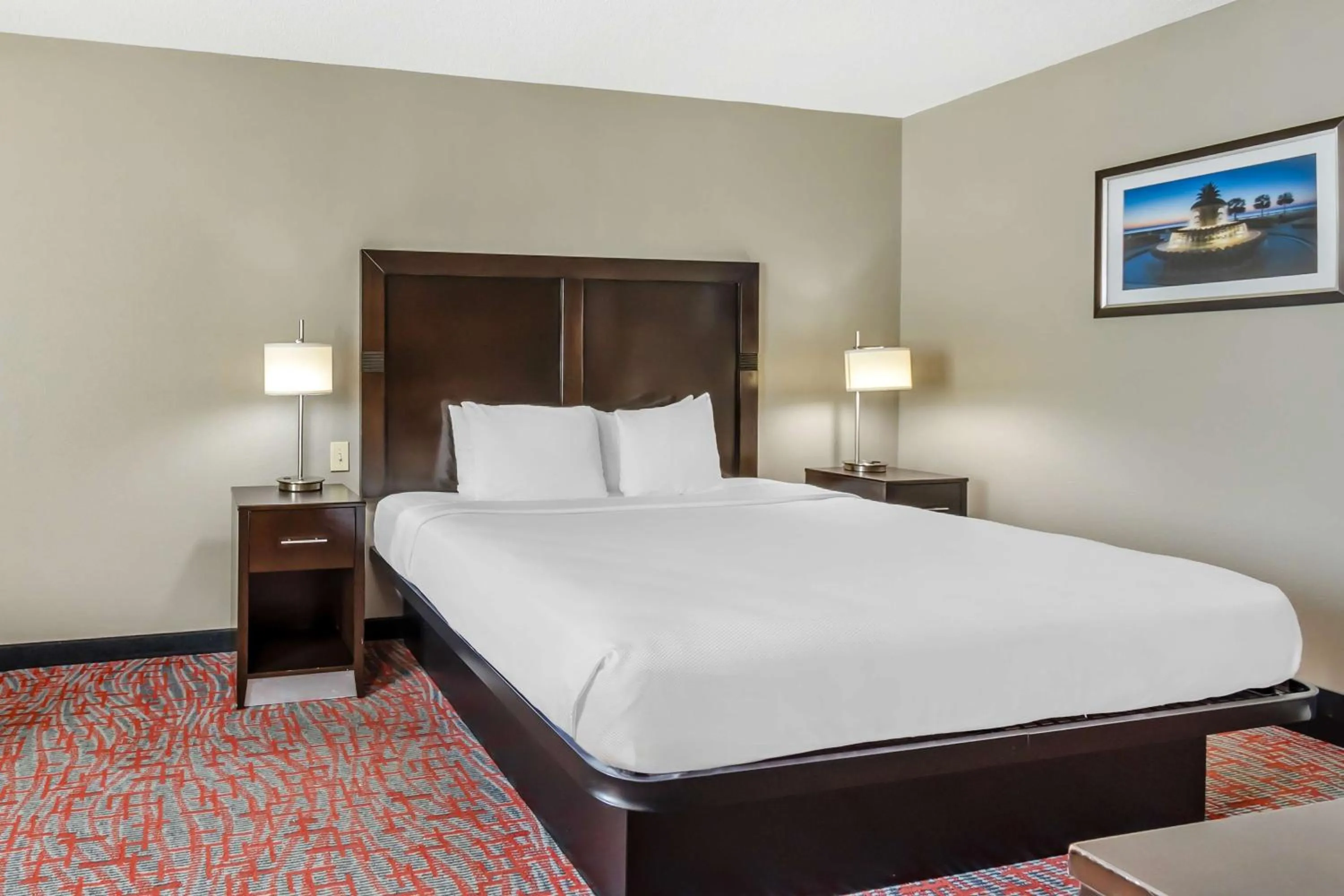 Bedroom in Best Western Airport Inn & Suites