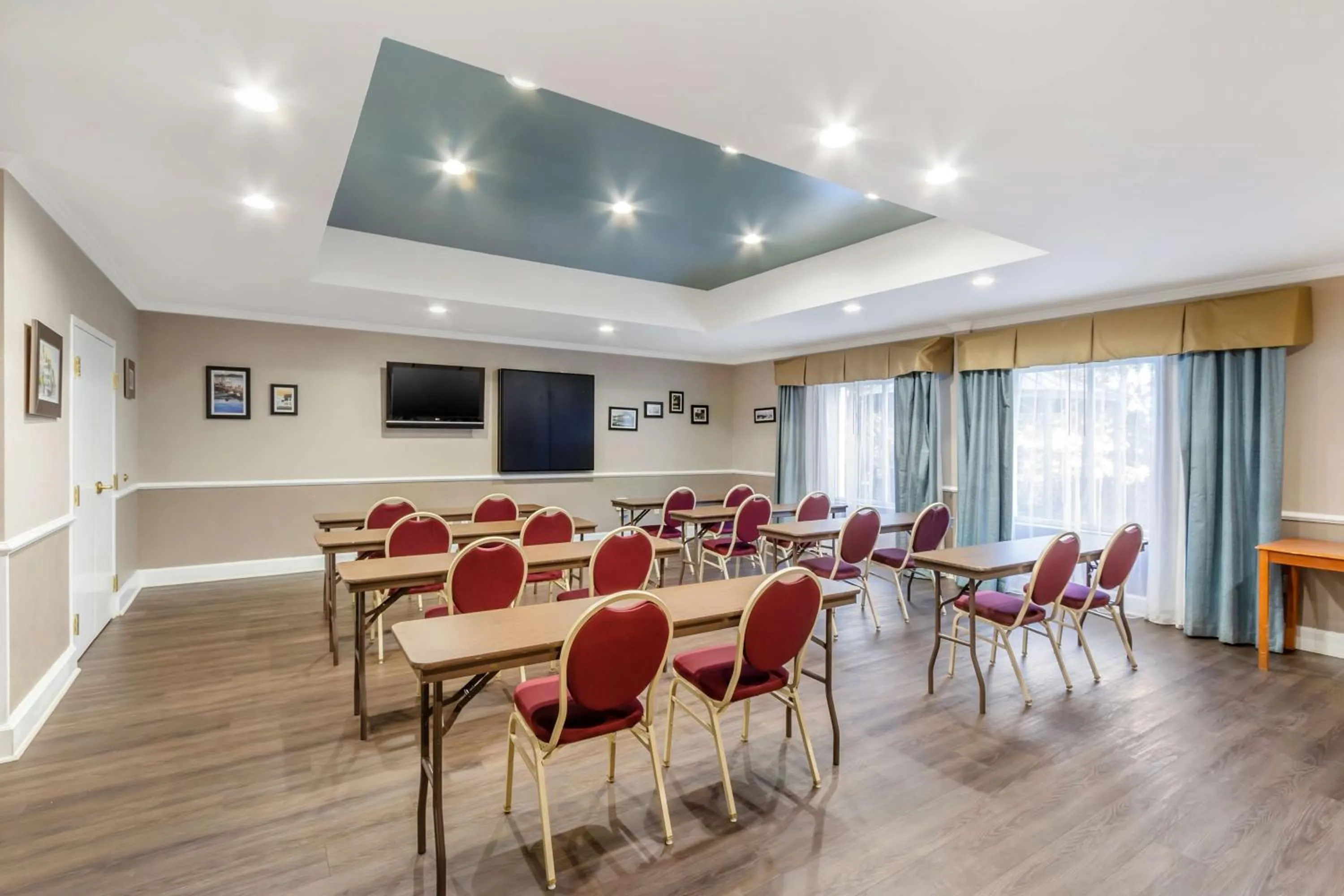 Meeting/conference room in Best Western Airport Inn & Suites