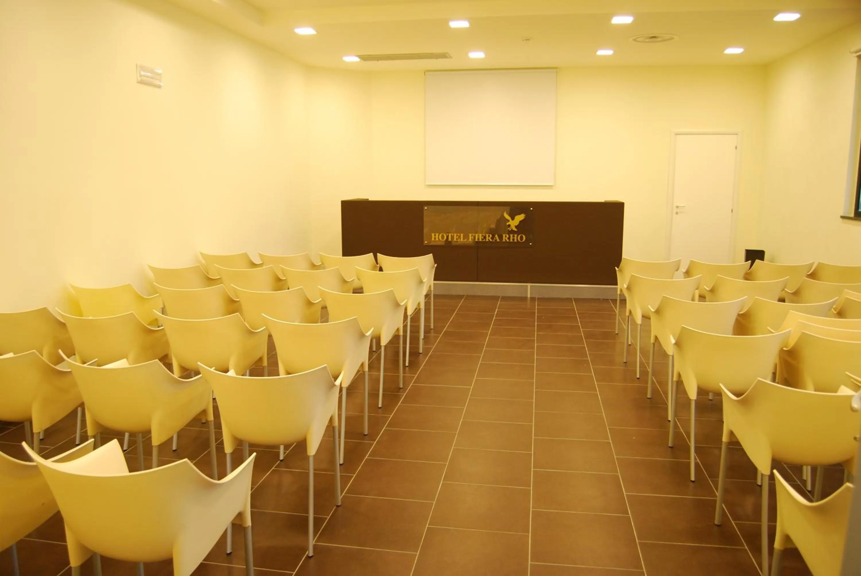 Meeting/conference room in Hotel Fiera Rho