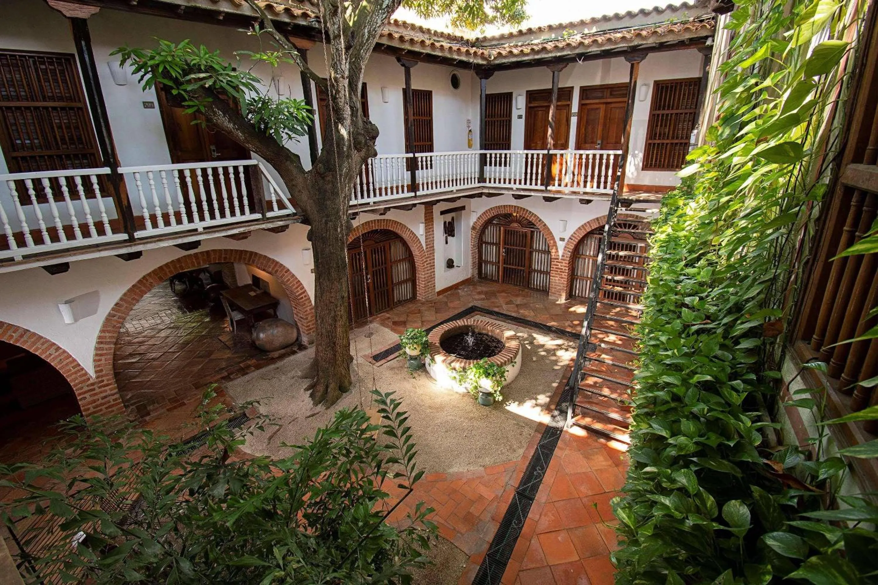 Swimming pool in Hotel Bantu by Faranda Boutique, a member of Radisson Individuals