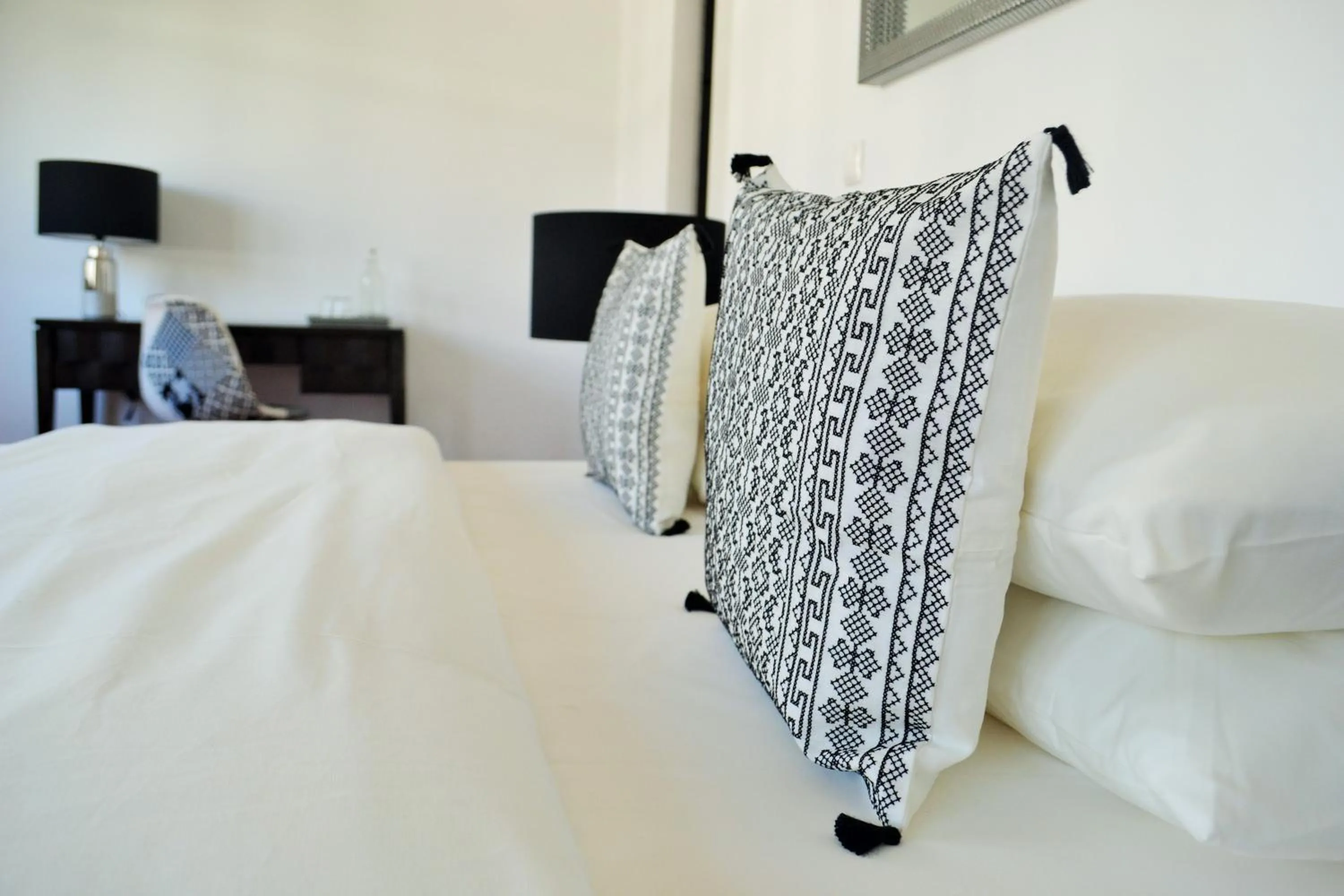 Bedroom, Bed in Feeling Eduardo VII