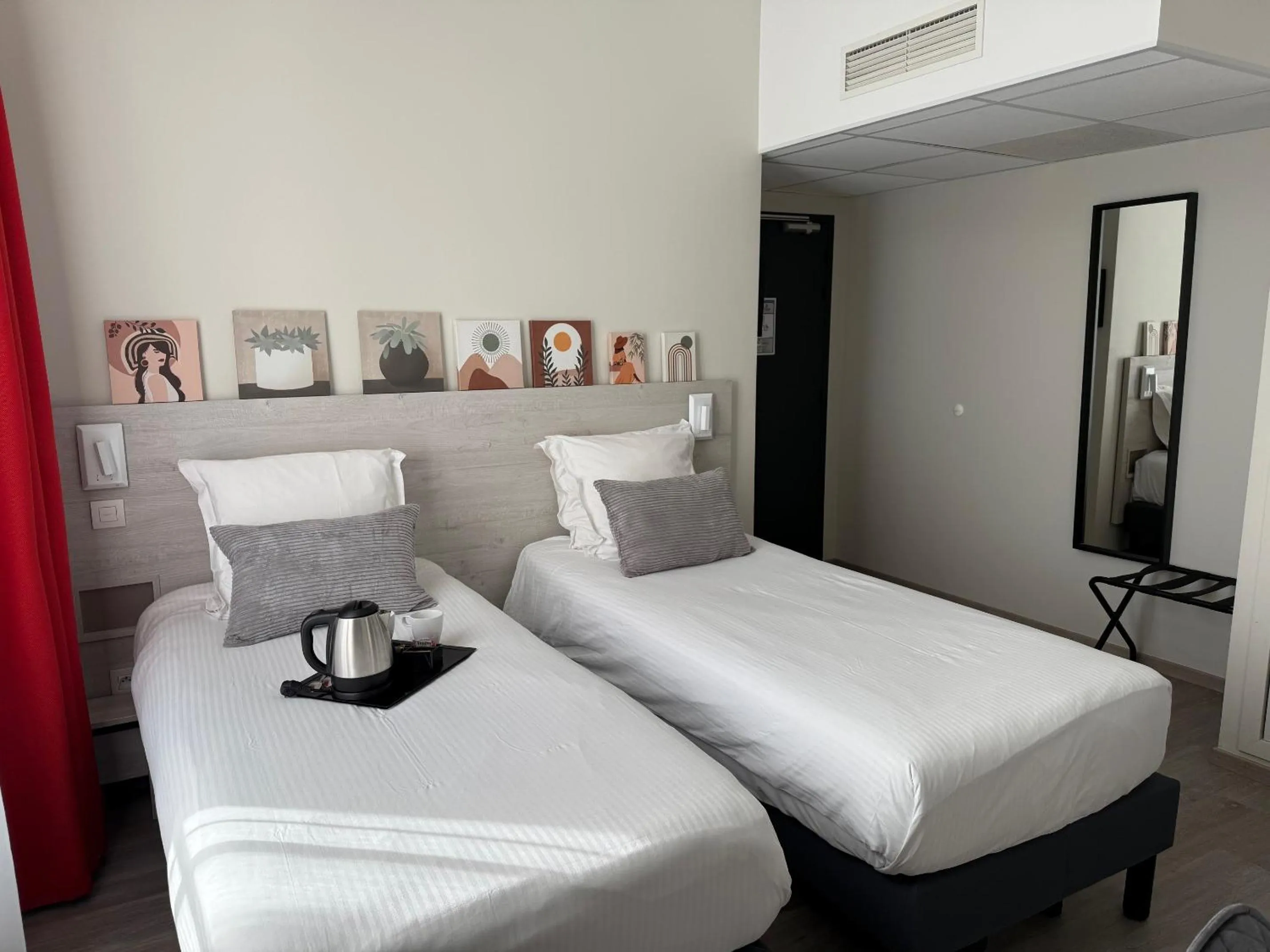 Bedroom, Bed in Hôtel La Fabrique