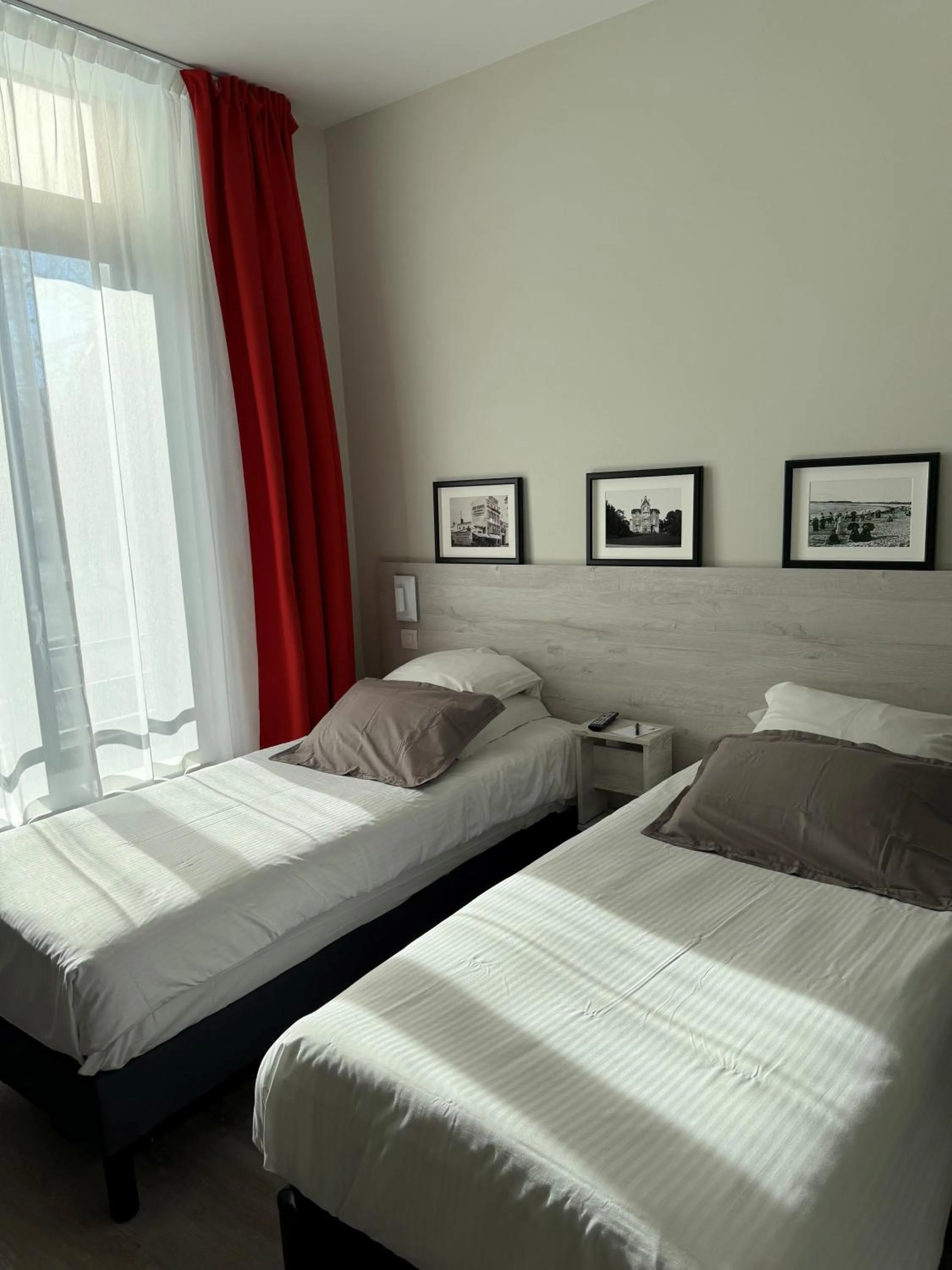 Bedroom, Bed in Hôtel La Fabrique