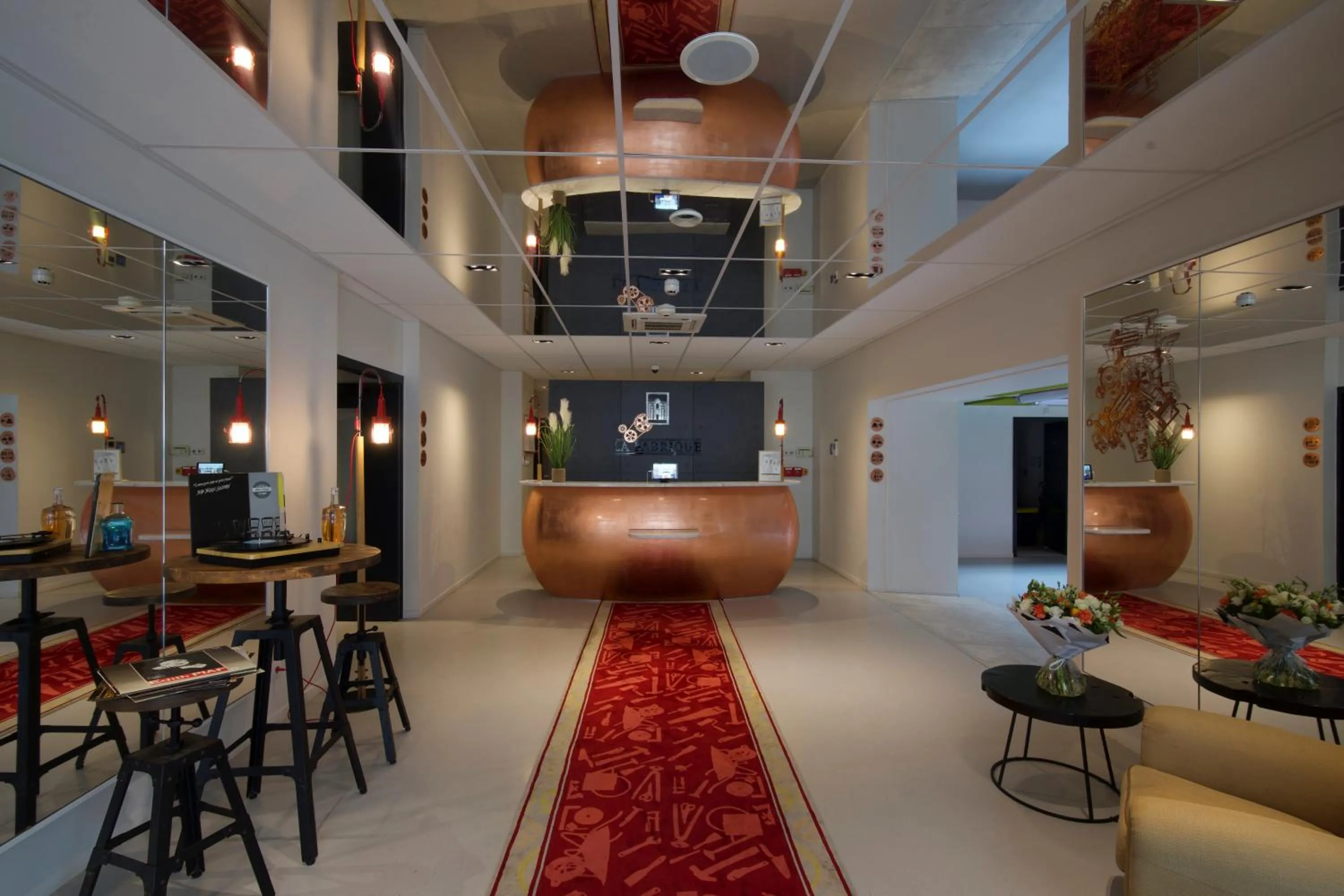 Lobby or reception in Hôtel La Fabrique
