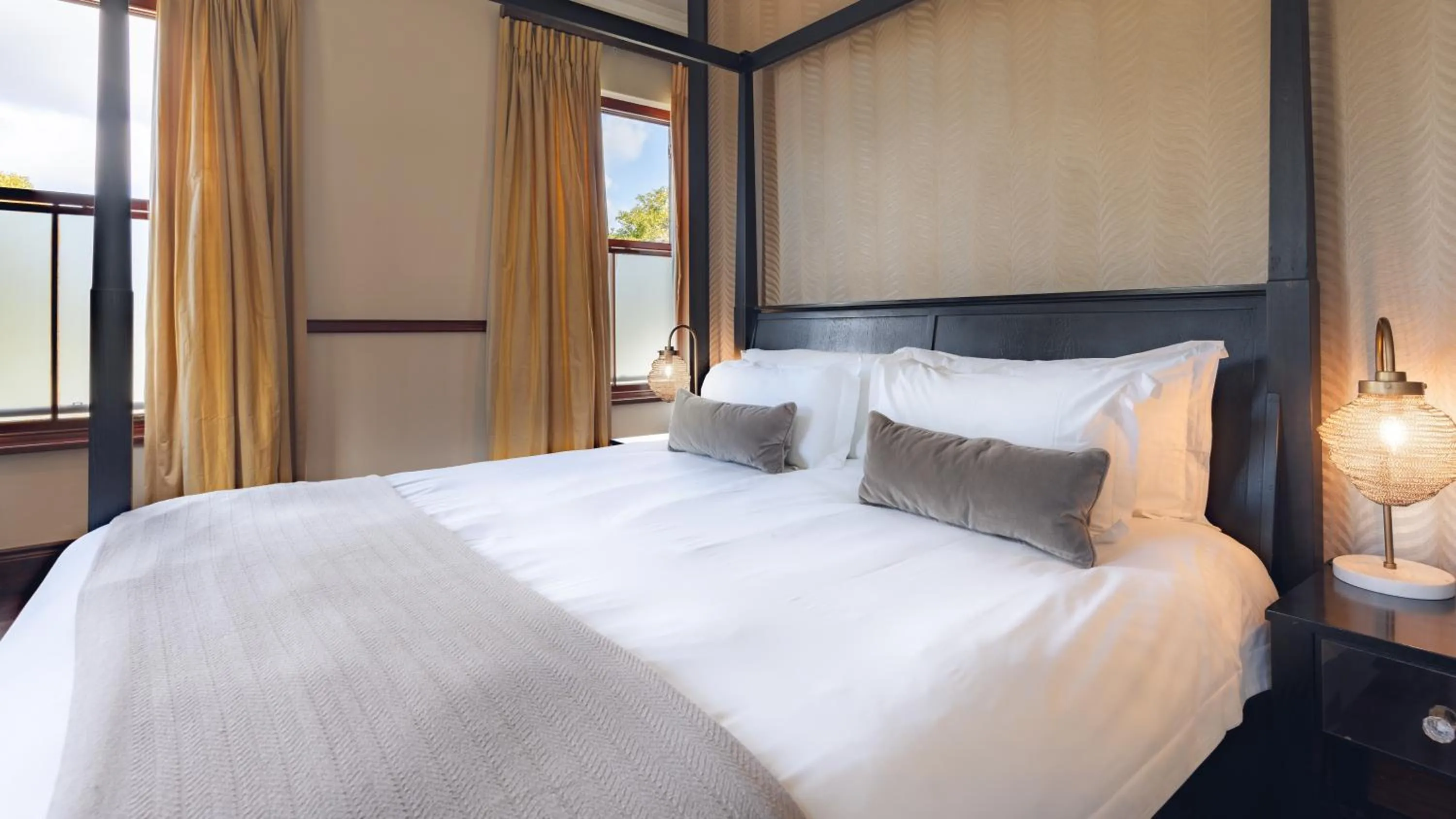 Bed in Nova Constantia Boutique Residence