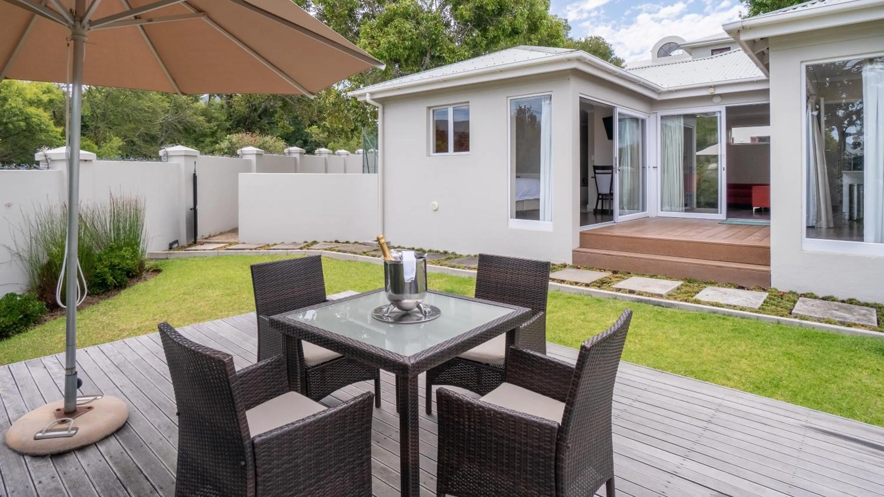 Nova Constantia Boutique Residence