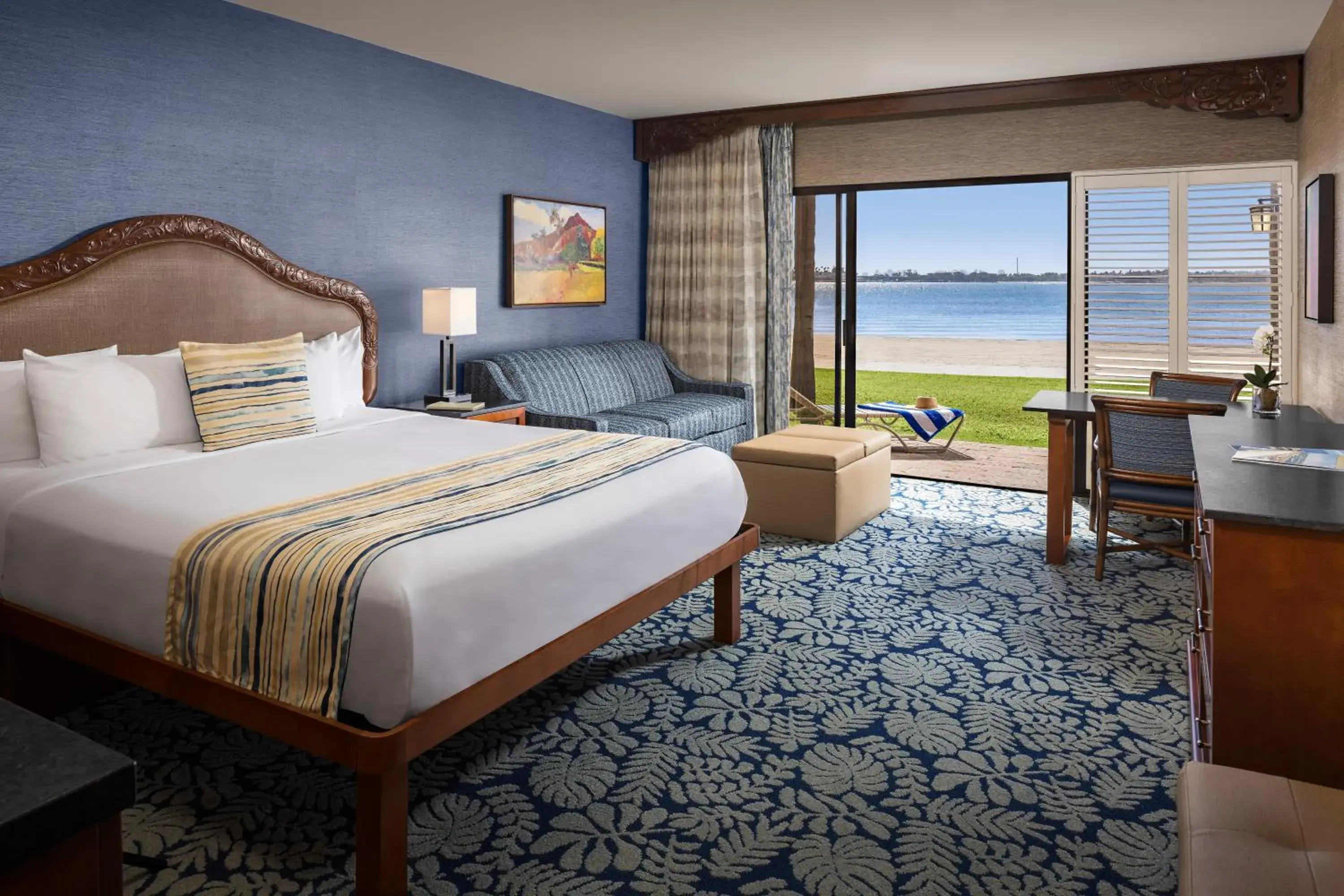 Bay Front Room First Floor King Bed in Catamaran Resort Hotel and Spa Bay Front Room First Floor King Bed in Catamaran Resort Hotel and Spa