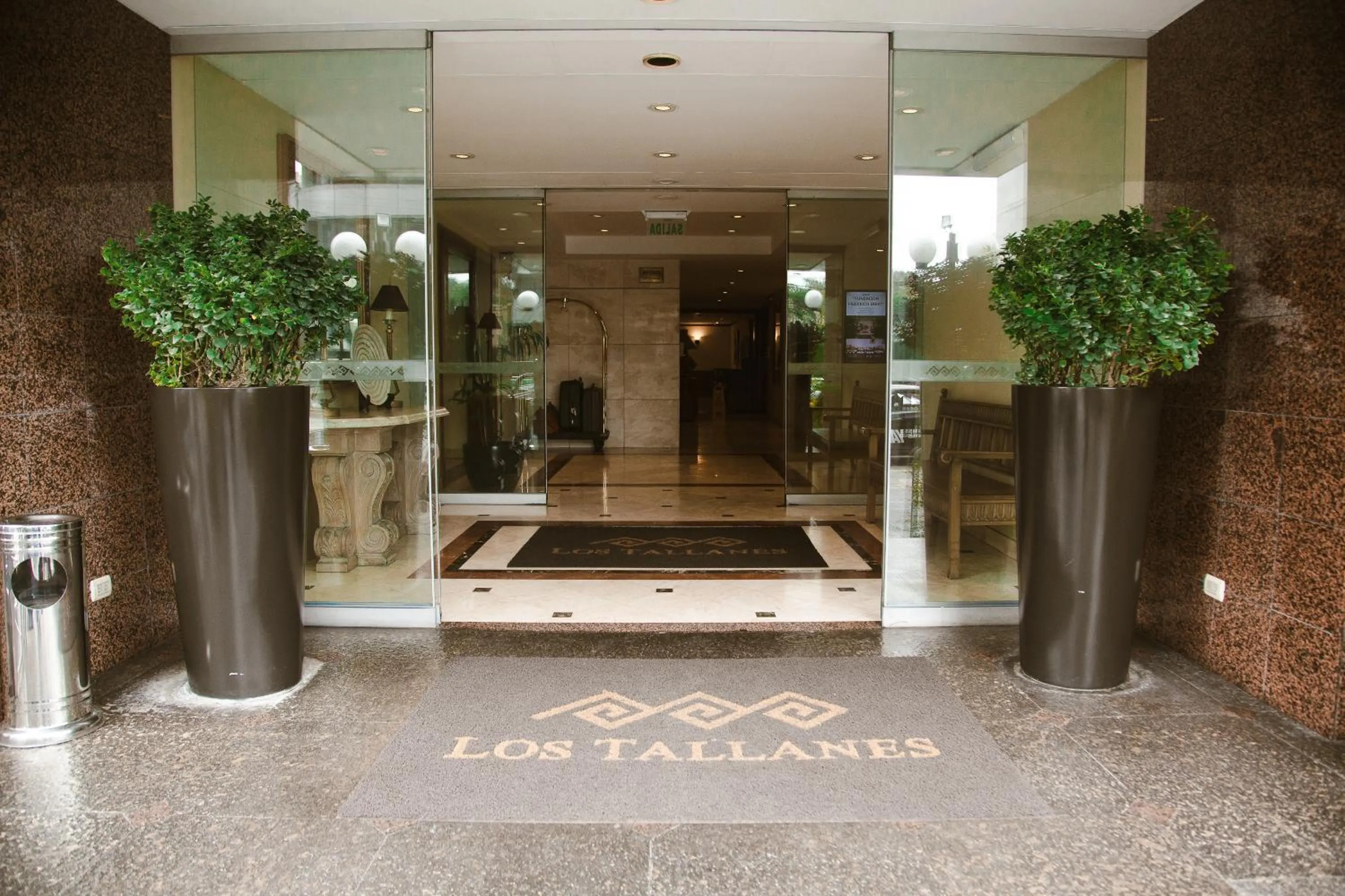 Facade/entrance in Los Tallanes Hotel & Suites