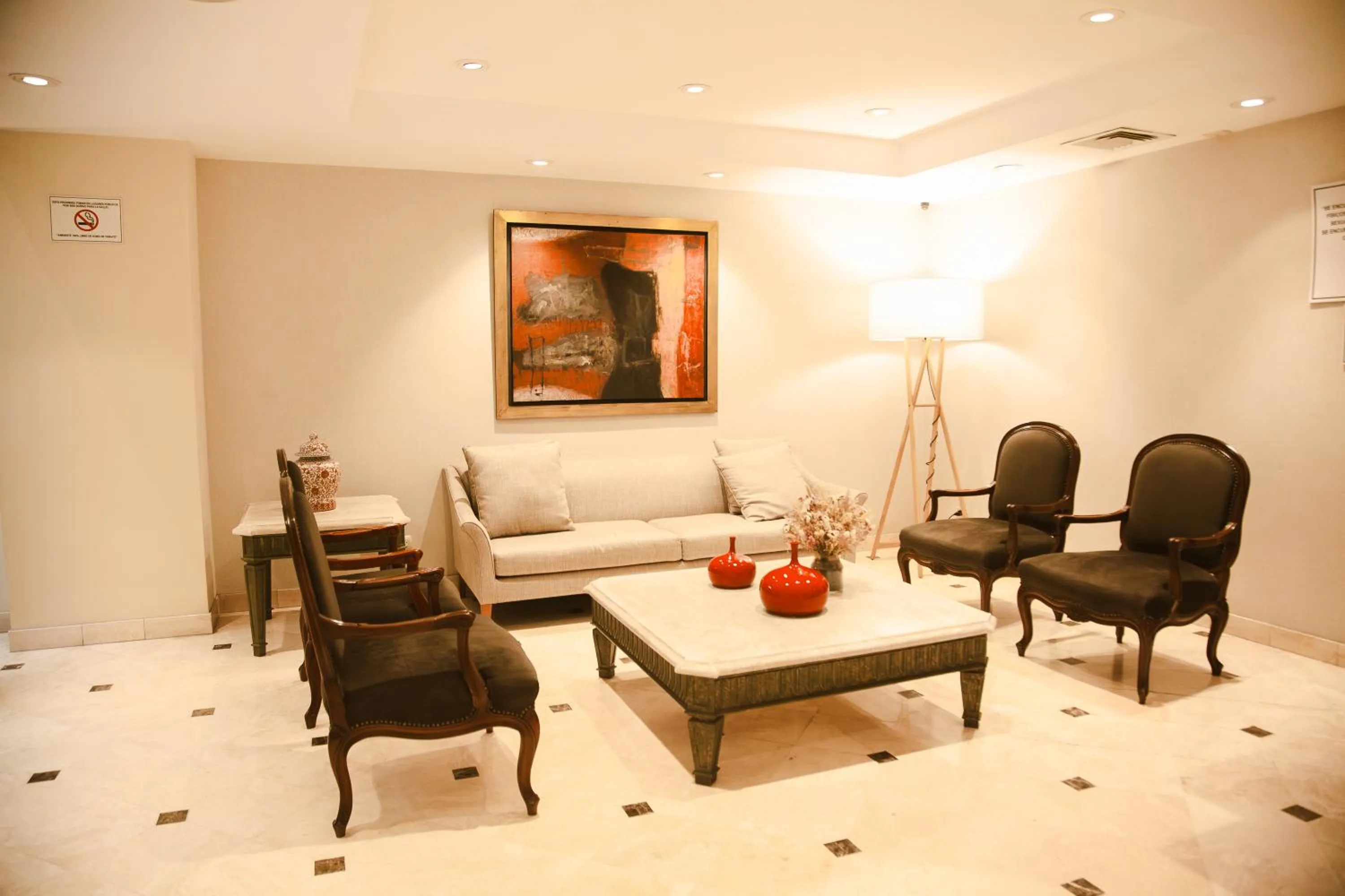 Living room in Los Tallanes Hotel & Suites