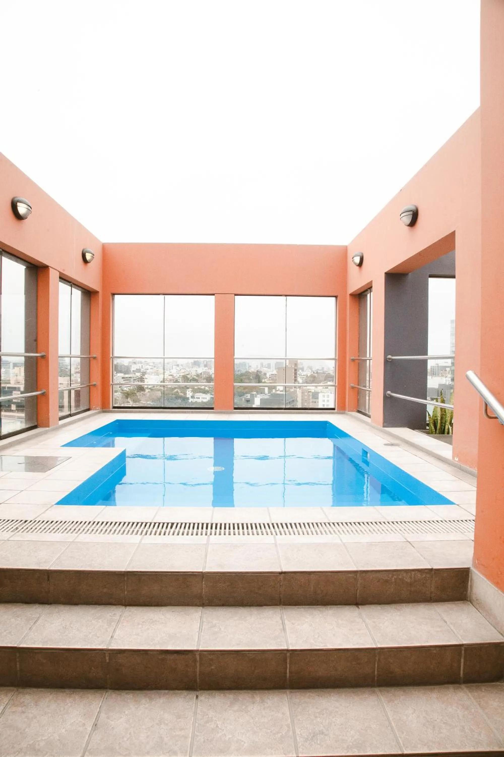 Swimming pool in Los Tallanes Hotel & Suites