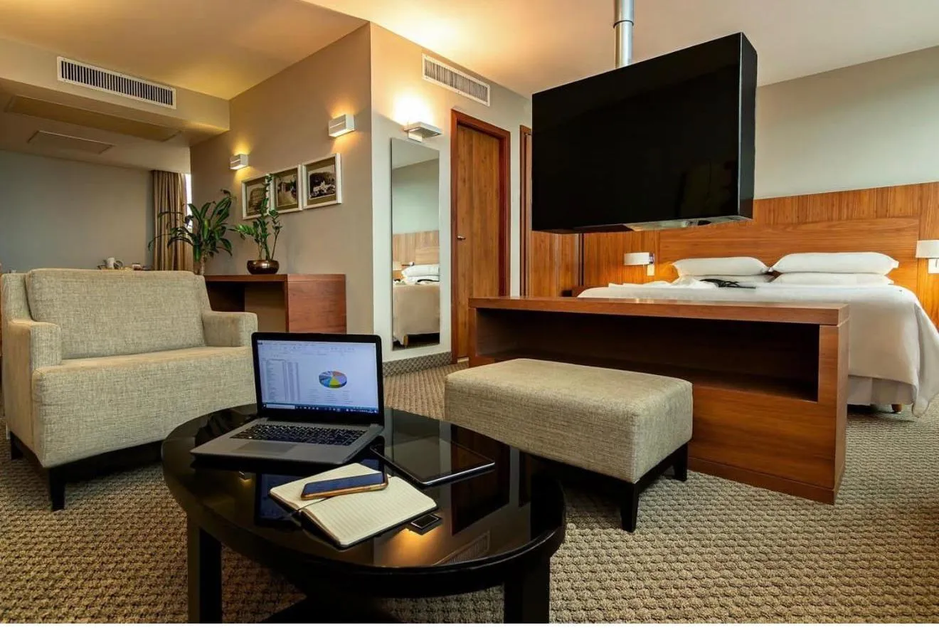 Bed in Sheraton Vitoria