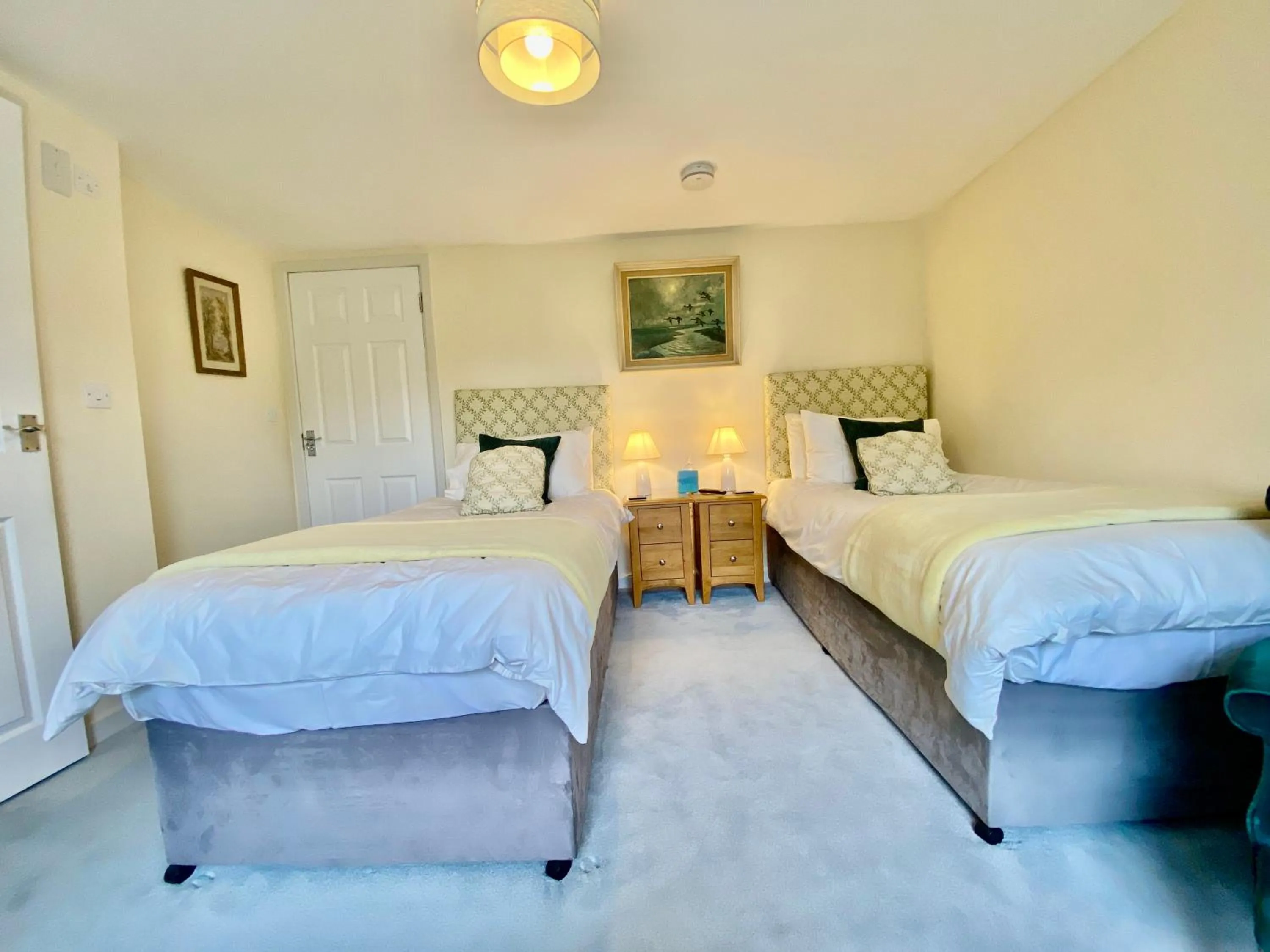 Bed in Lynwood House Bed and Breakfast