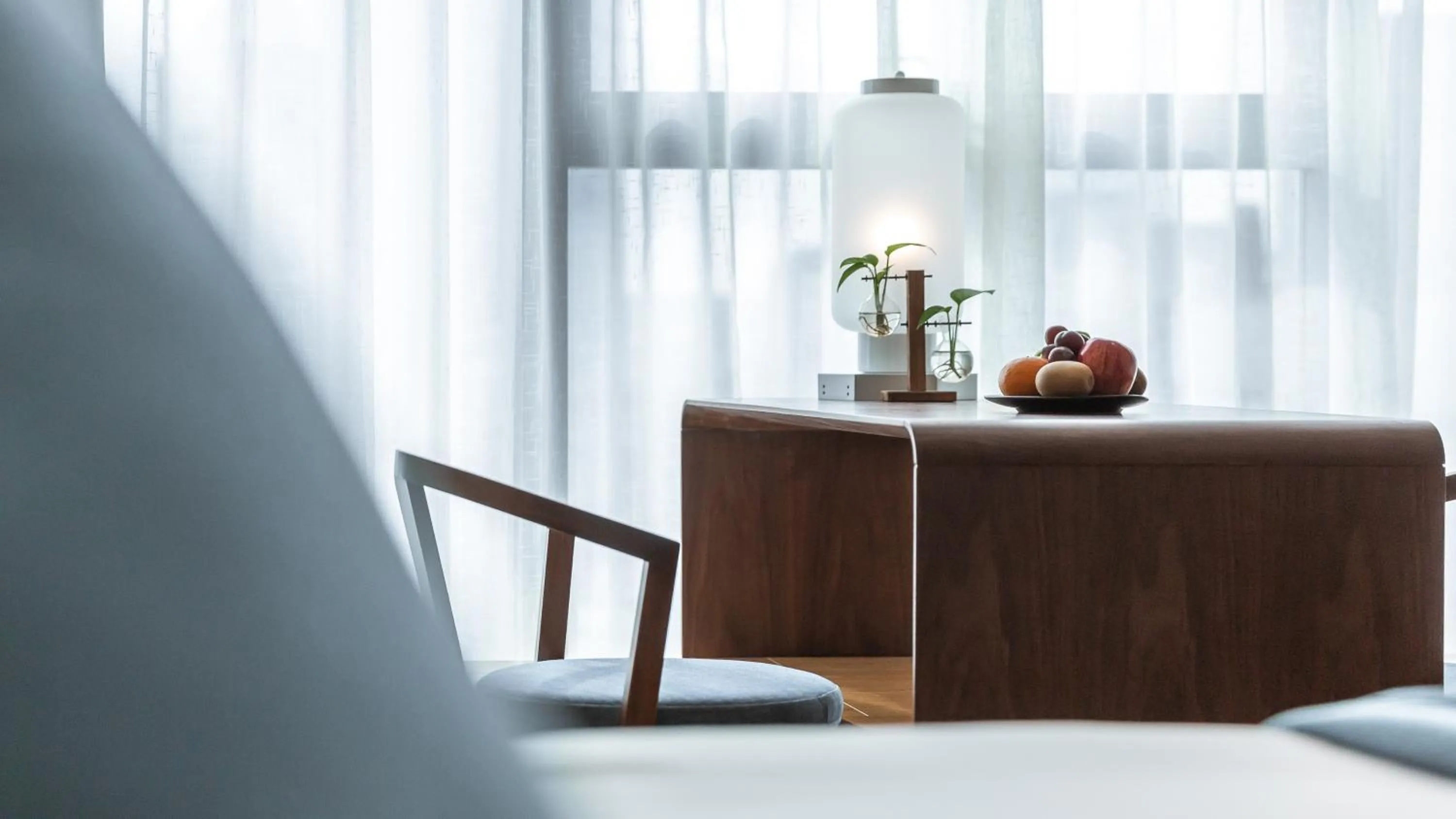 Seating area in Pagoda Hotel Hangzhou West Lake Wulin - City Center and Family Friendly