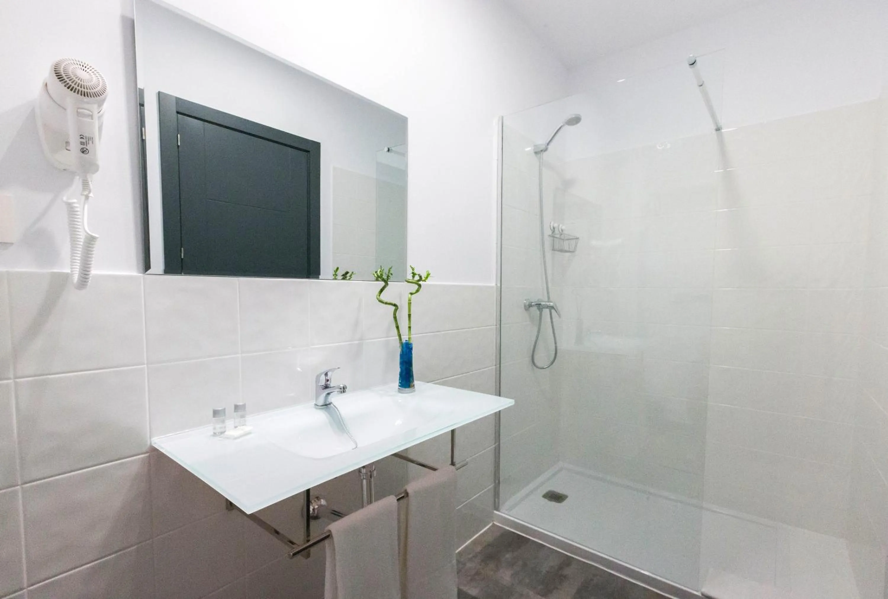 Bathroom in Bajondillo Beach Cozy Inns