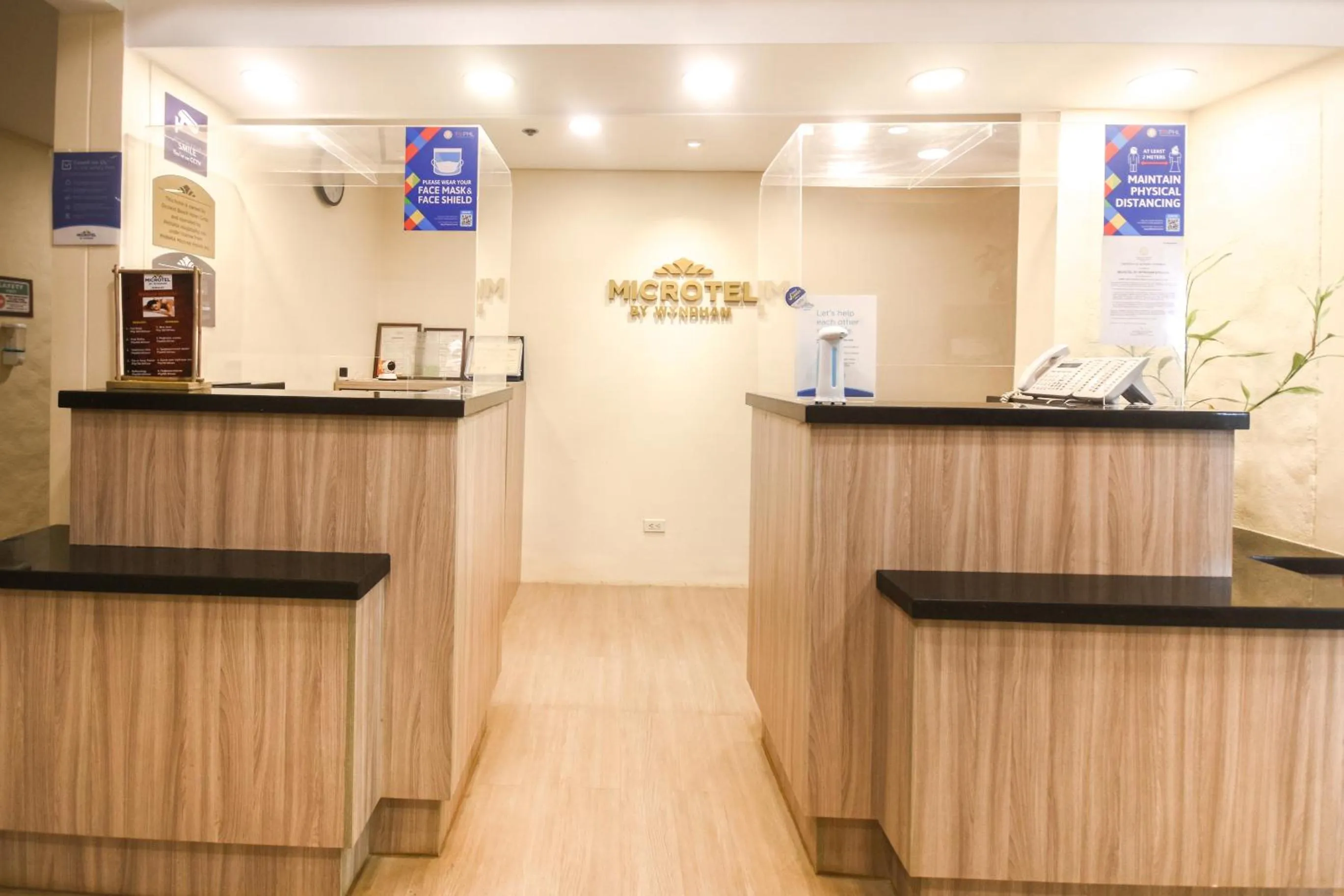 Lobby or reception in Microtel by Wyndham Boracay