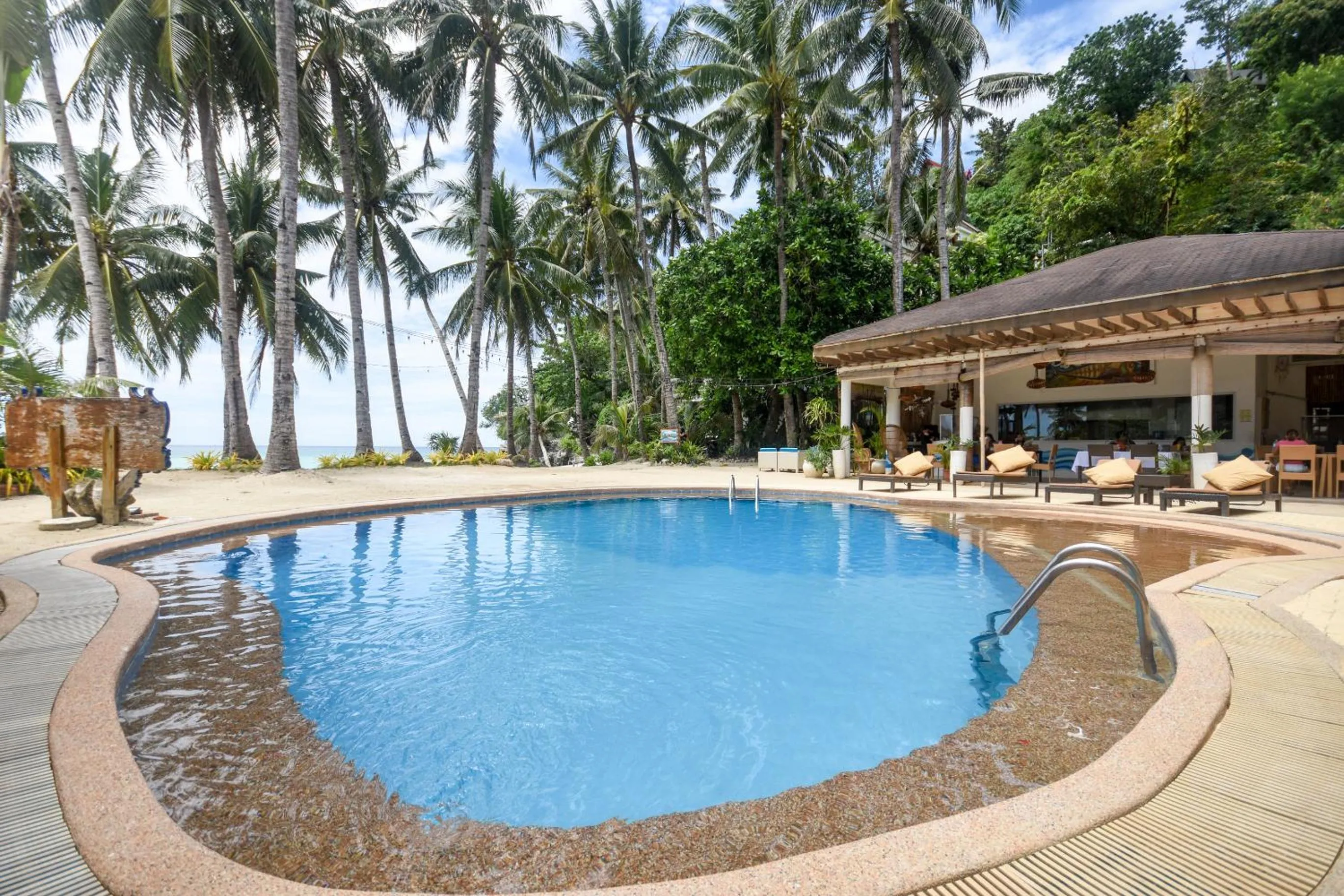 Swimming pool in Microtel by Wyndham Boracay