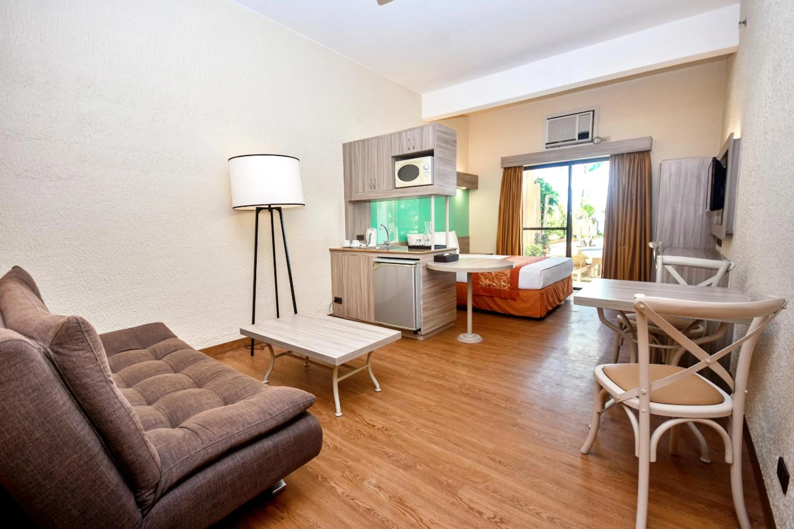 Microtel by Wyndham Boracay