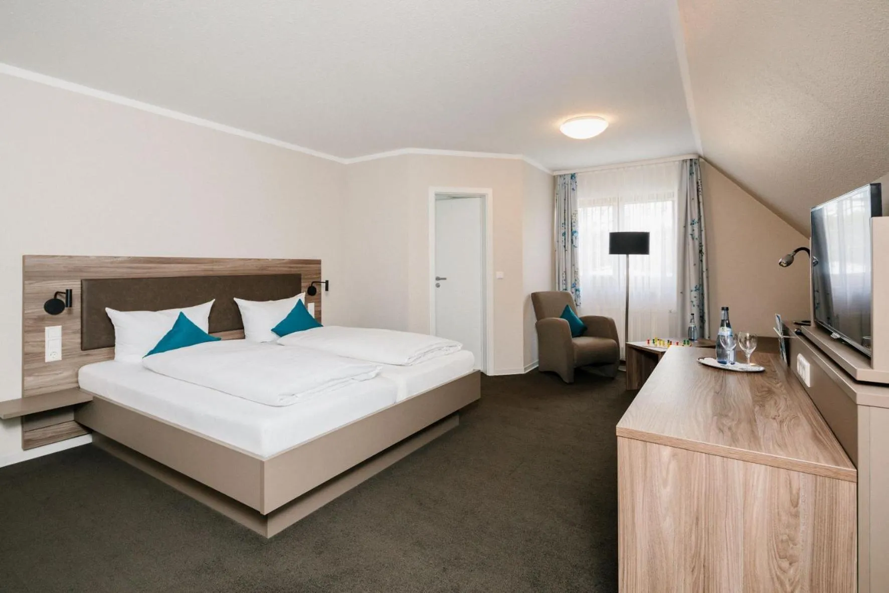 Bedroom, Bed in Tagungszentrum Blaubeuren