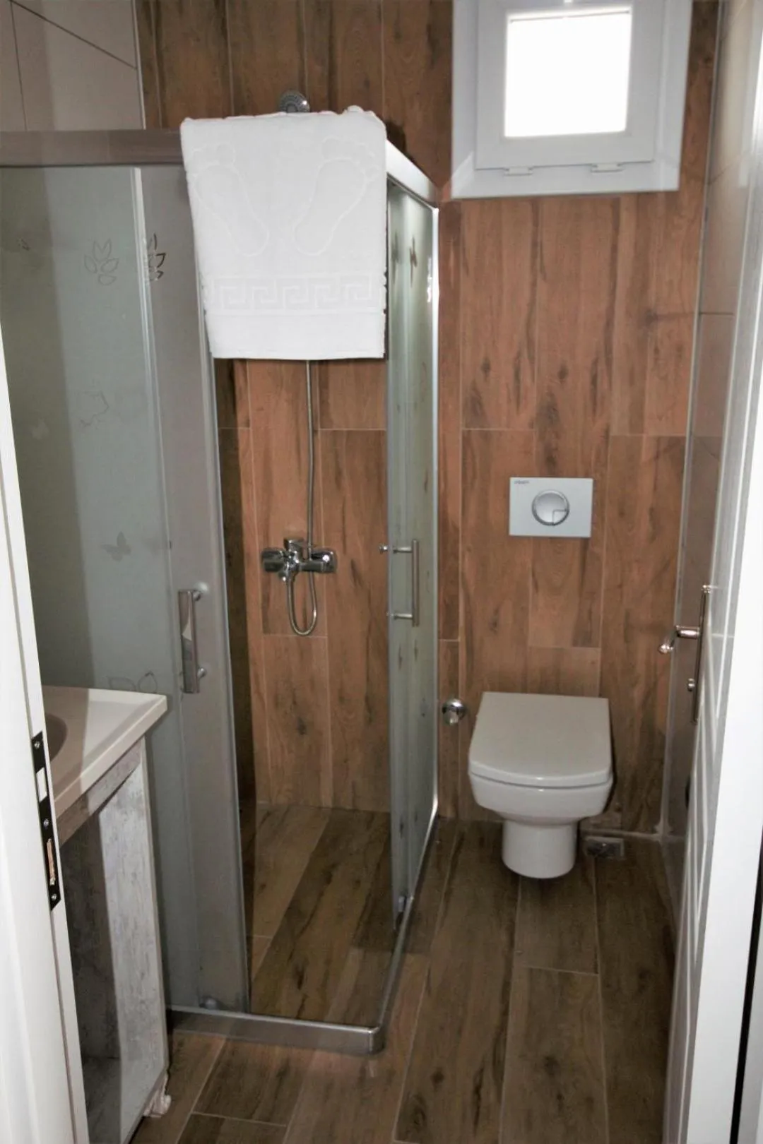 Shower in Cundavilla Hotel & Suites