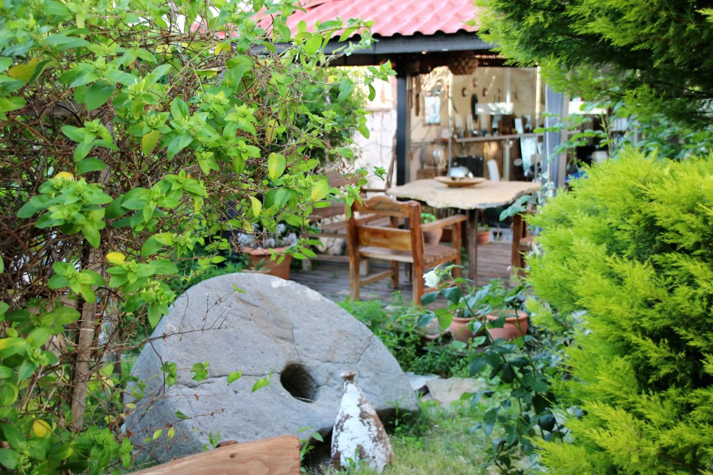 Garden in Cundavilla Hotel & Suites